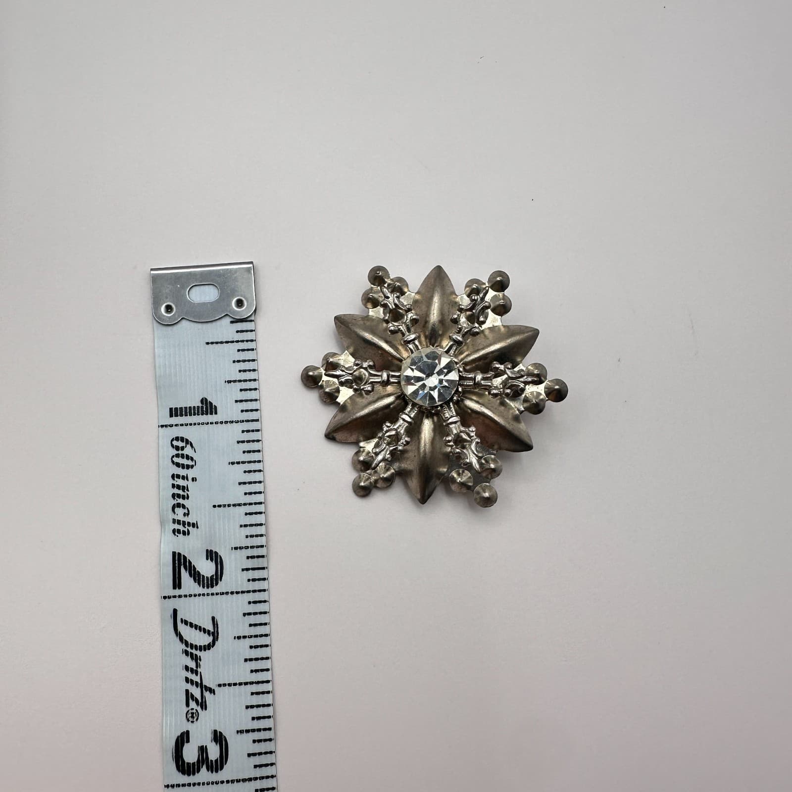 Vintage Y2K Clear Rhinestone Starburst Silver Tone Brooch Pin Statement Jewelry - Thumbnail 7