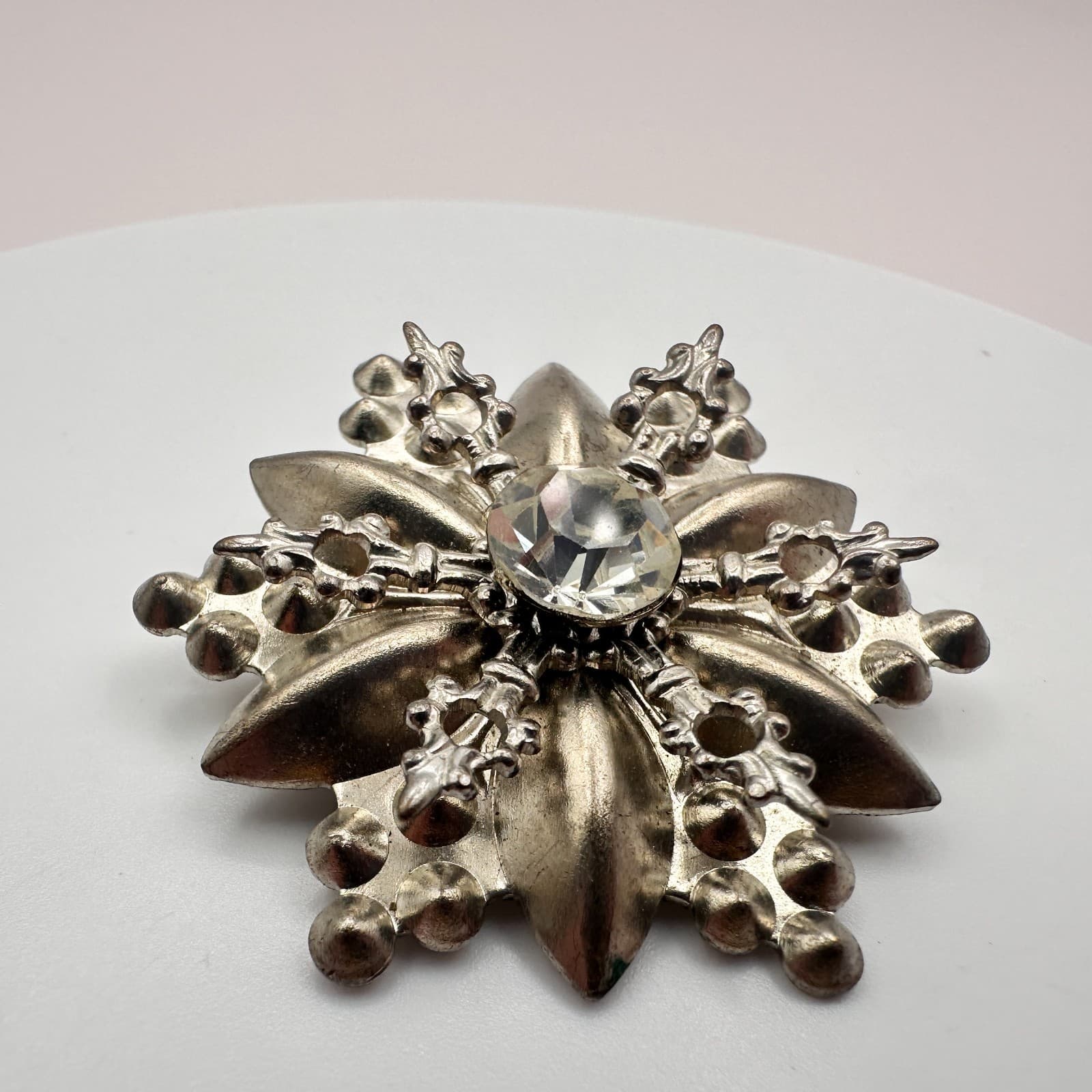 Vintage Y2K Clear Rhinestone Starburst Silver Tone Brooch Pin Statement Jewelry - Thumbnail 5