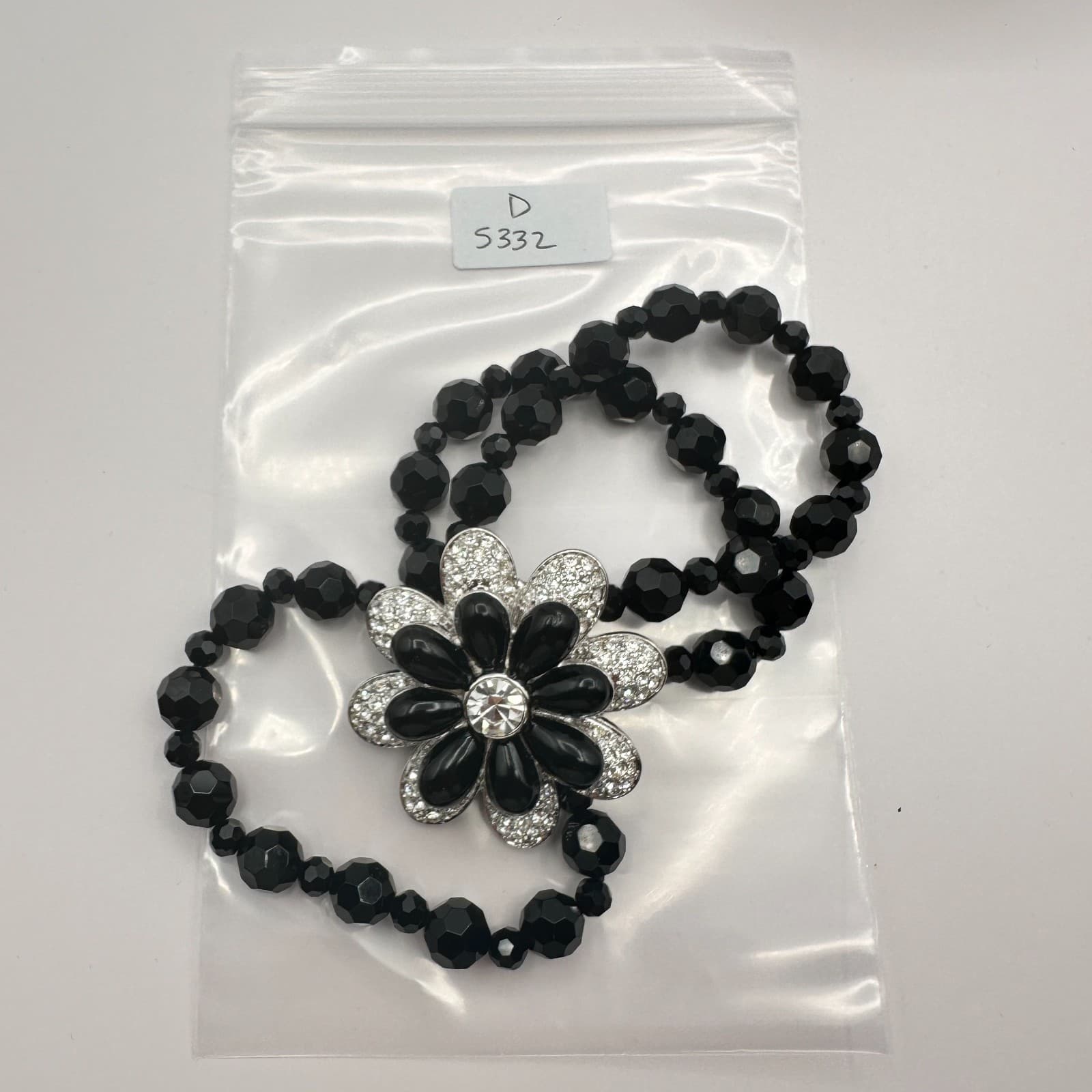 Vintage 90s Y2K Black Beaded Floral Rhinestone Stretch Bracelet Women's Jewelry - Thumbnail 9