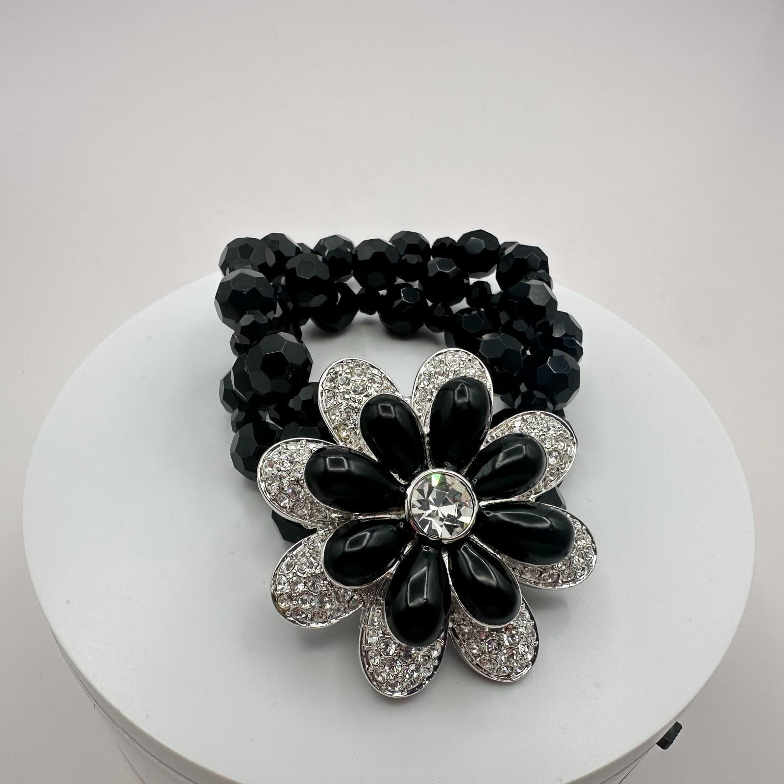 Vintage 90s Y2K Black Beaded Floral Rhinestone Stretch Bracelet Women's Jewelry - Thumbnail 2