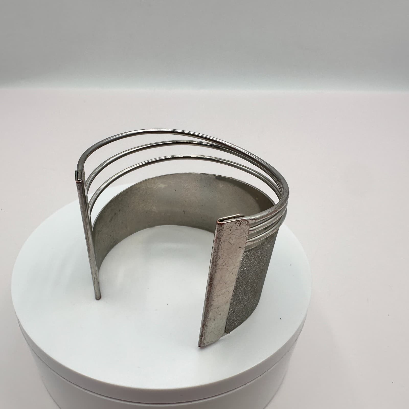 Vintage 90s Silver Tone Textured Glitter Wide Cuff Bracelet Statement Jewelry - Thumbnail 6