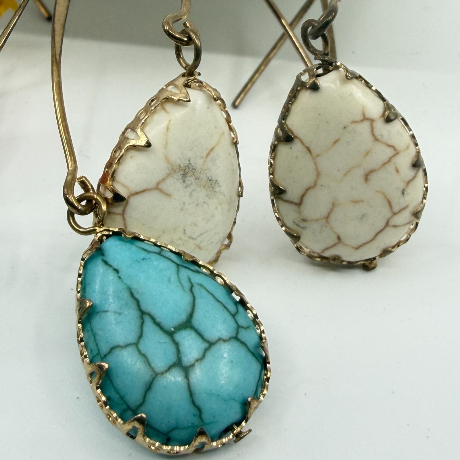Charming Charlie Faux Turquoise Howlite Teardrop Dangle Earrings Set 3 Pairs Y2K - Thumbnail 5