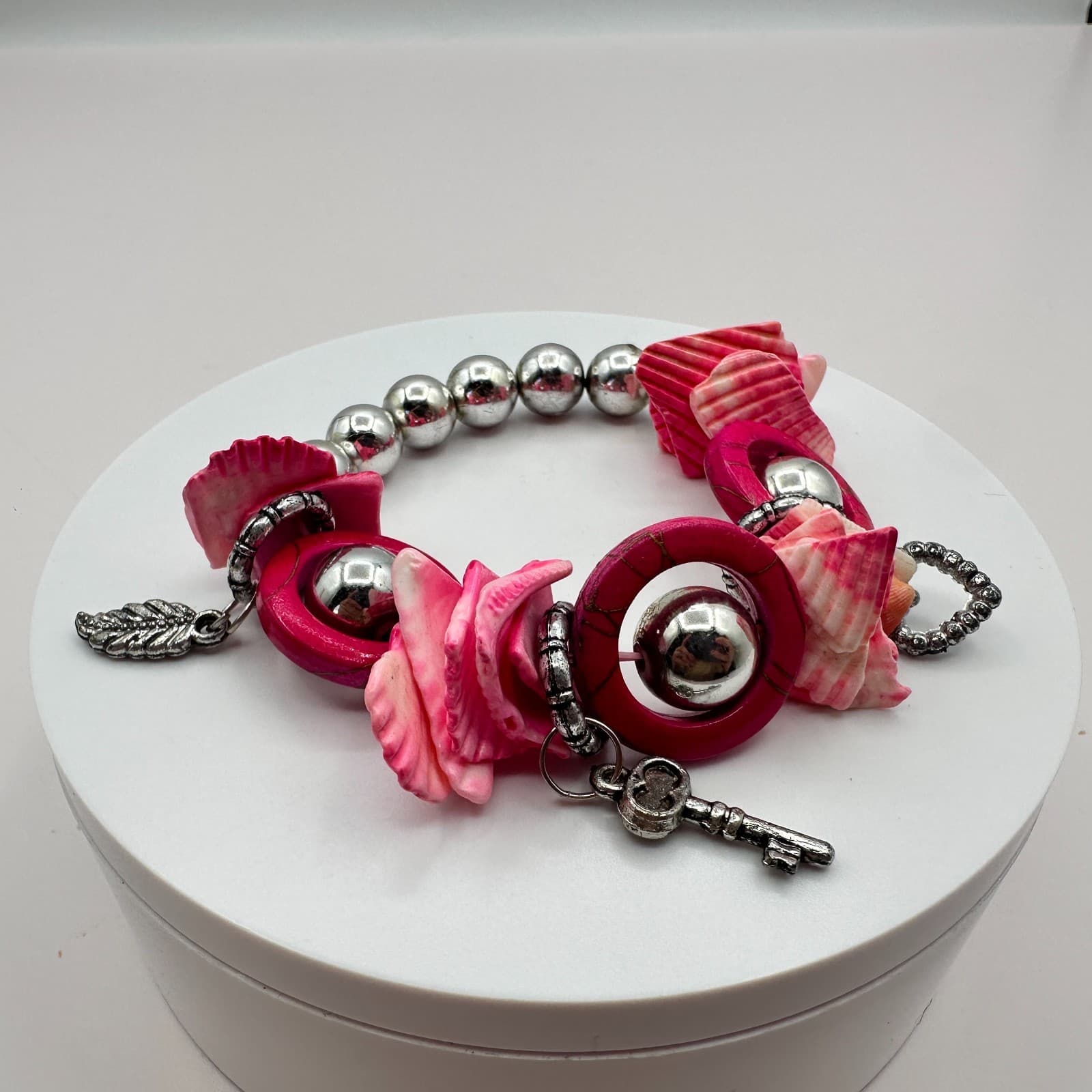 Vintage Pink Shell Stretch Bracelet Wood Hoop Silver Bead Key Feather Charm Boho - Thumbnail 2