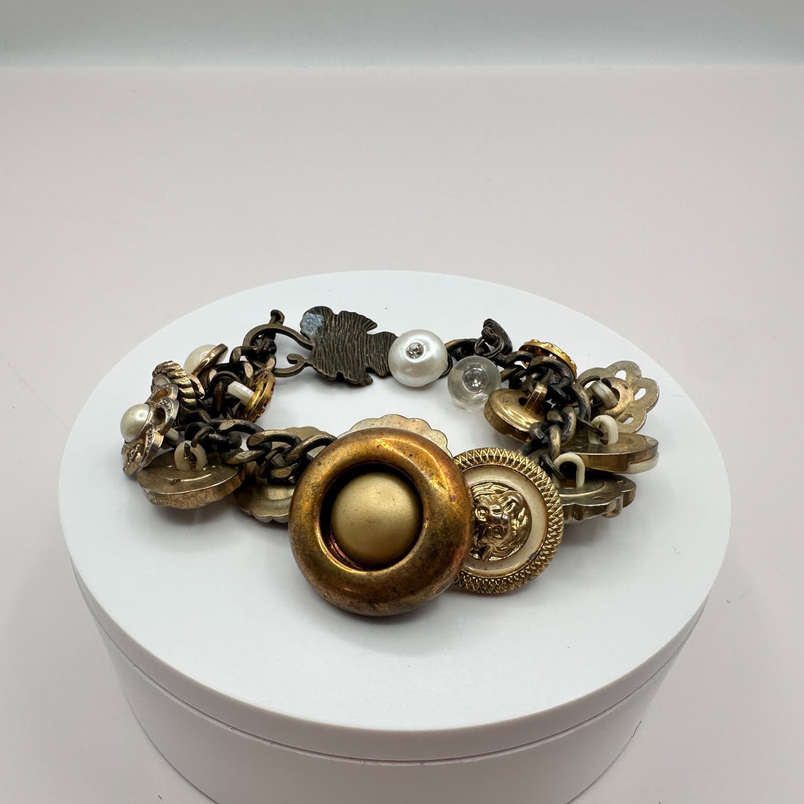 Vintage 90s Faux Pearl Button Boho Charm Bracelet Statement Women's Jewelry Bib - Thumbnail 2