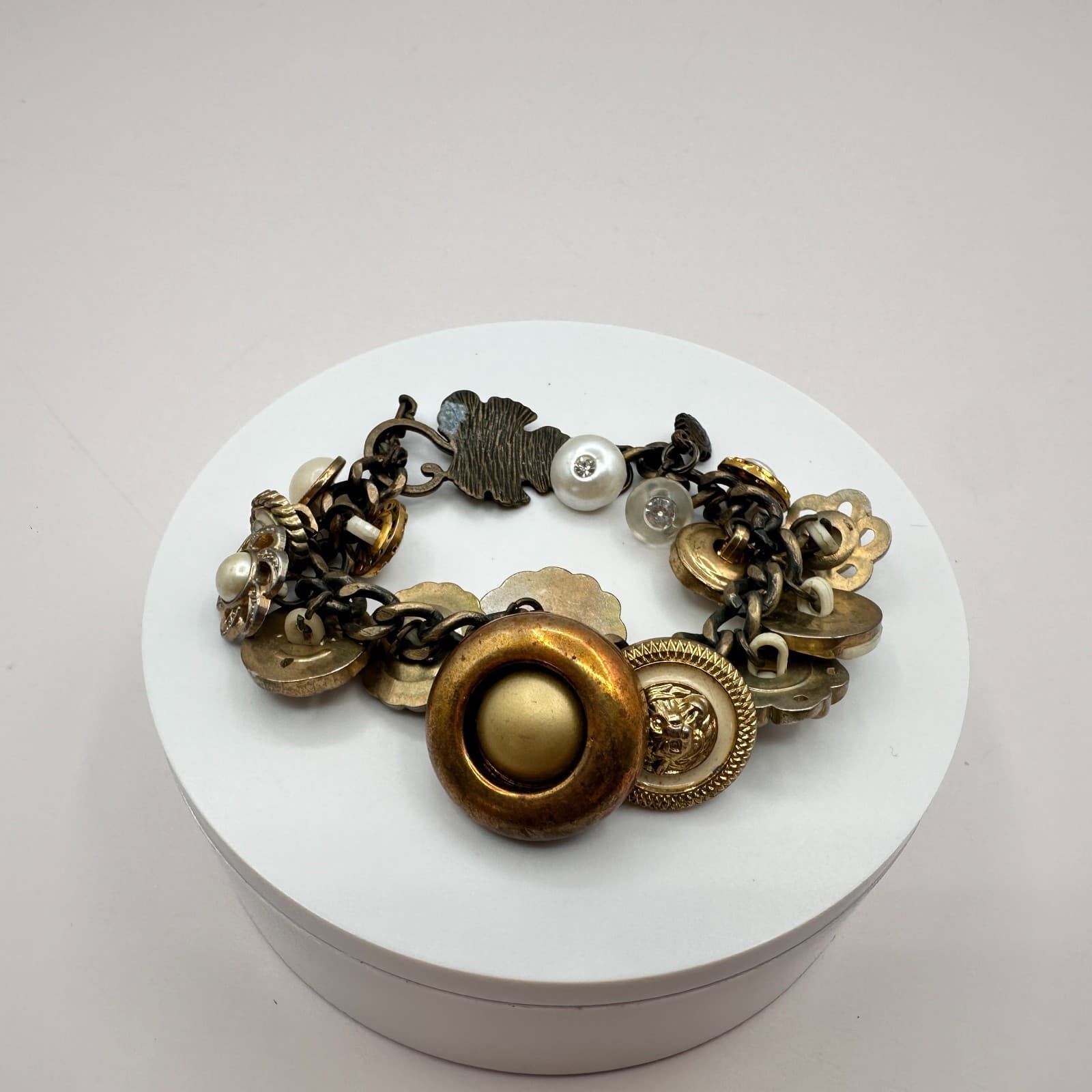 Vintage 90s Faux Pearl Button Boho Charm Bracelet Statement Women's Jewelry Bib - Thumbnail 3