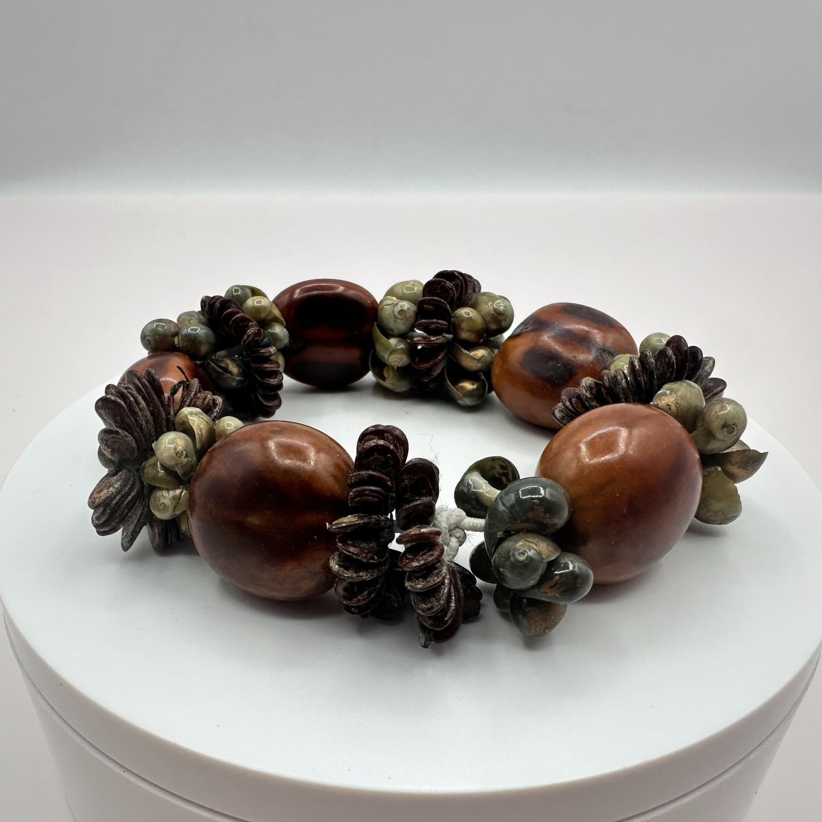 Vintage Brown Kukui Nut Bracelet Shell Wood Bead Stretch Chunky Luau Hawaii Boho - Thumbnail 2