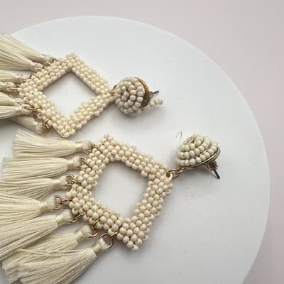 VTG 90s Cream Seed Beaded Square Tassel Earrings Women's Classic Fashion Jewelry - Thumbnail 5