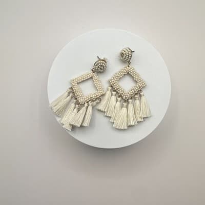 VTG 90s Cream Seed Beaded Square Tassel Earrings Women's Classic Fashion Jewelry - Thumbnail 2