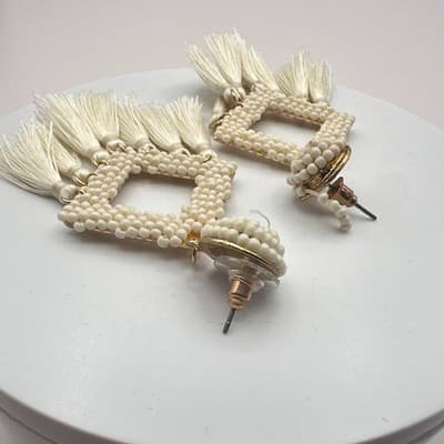 VTG 90s Cream Seed Beaded Square Tassel Earrings Women's Classic Fashion Jewelry - Thumbnail 6