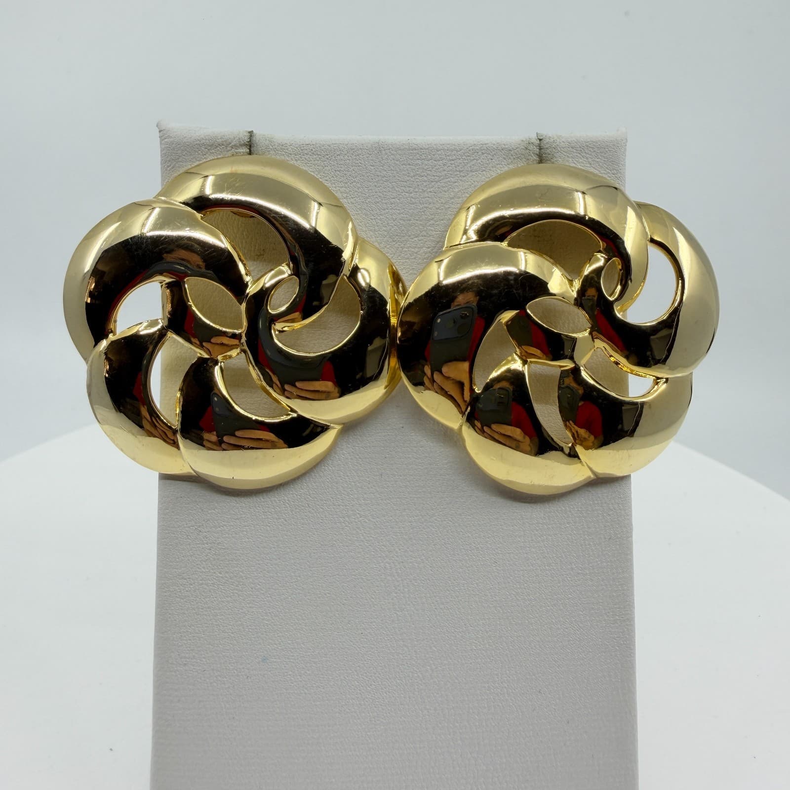 Y2K Chunky Gold Tone Swirl Stud Earrings Statement Minimalist Openwork Geometric