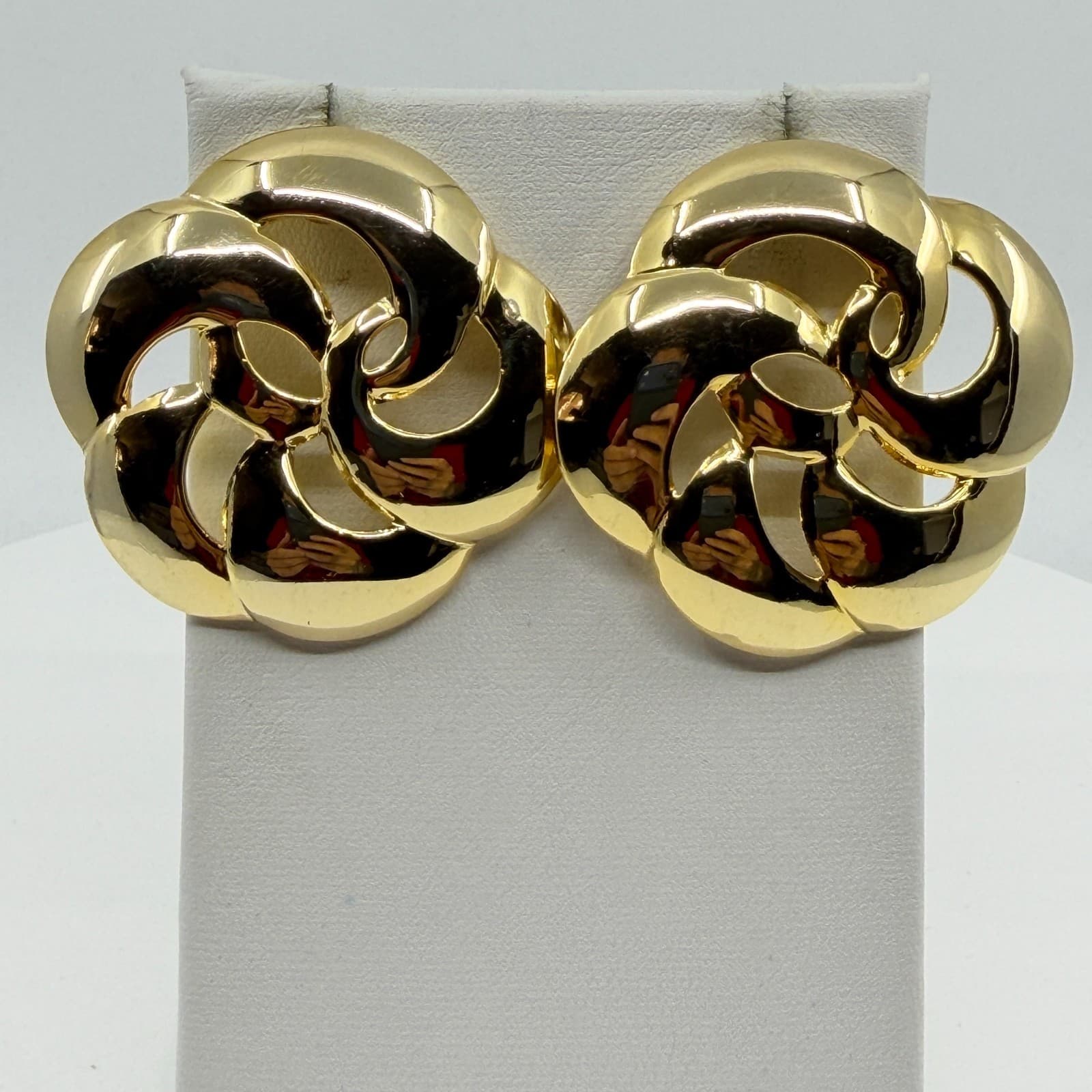 Y2K Chunky Gold Tone Swirl Stud Earrings Statement Minimalist Openwork Geometric - Thumbnail 6