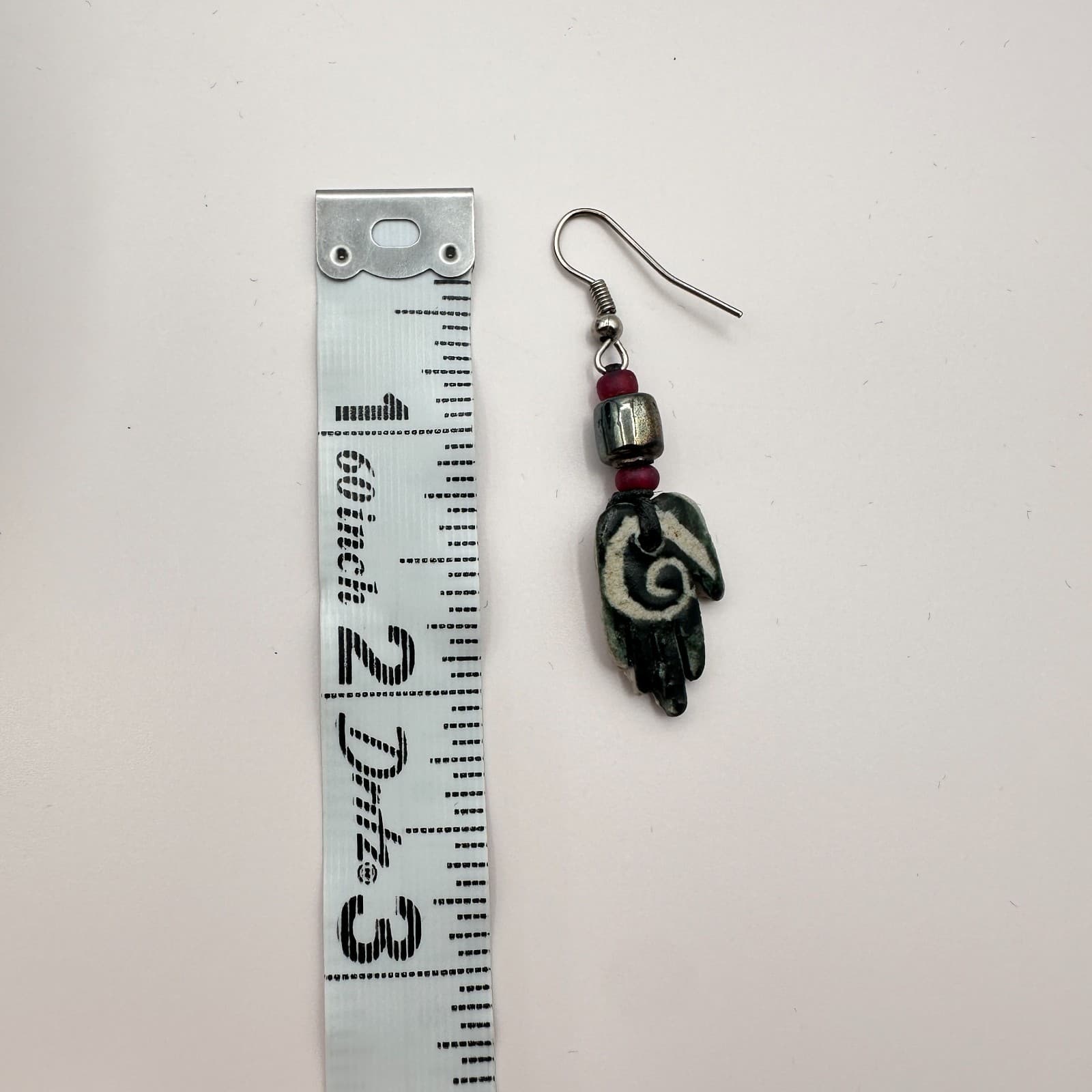 Vintage 90s Hand Dangle Earrings Spiral Tribal Women's Classic Fashion Jewelry - Thumbnail 6