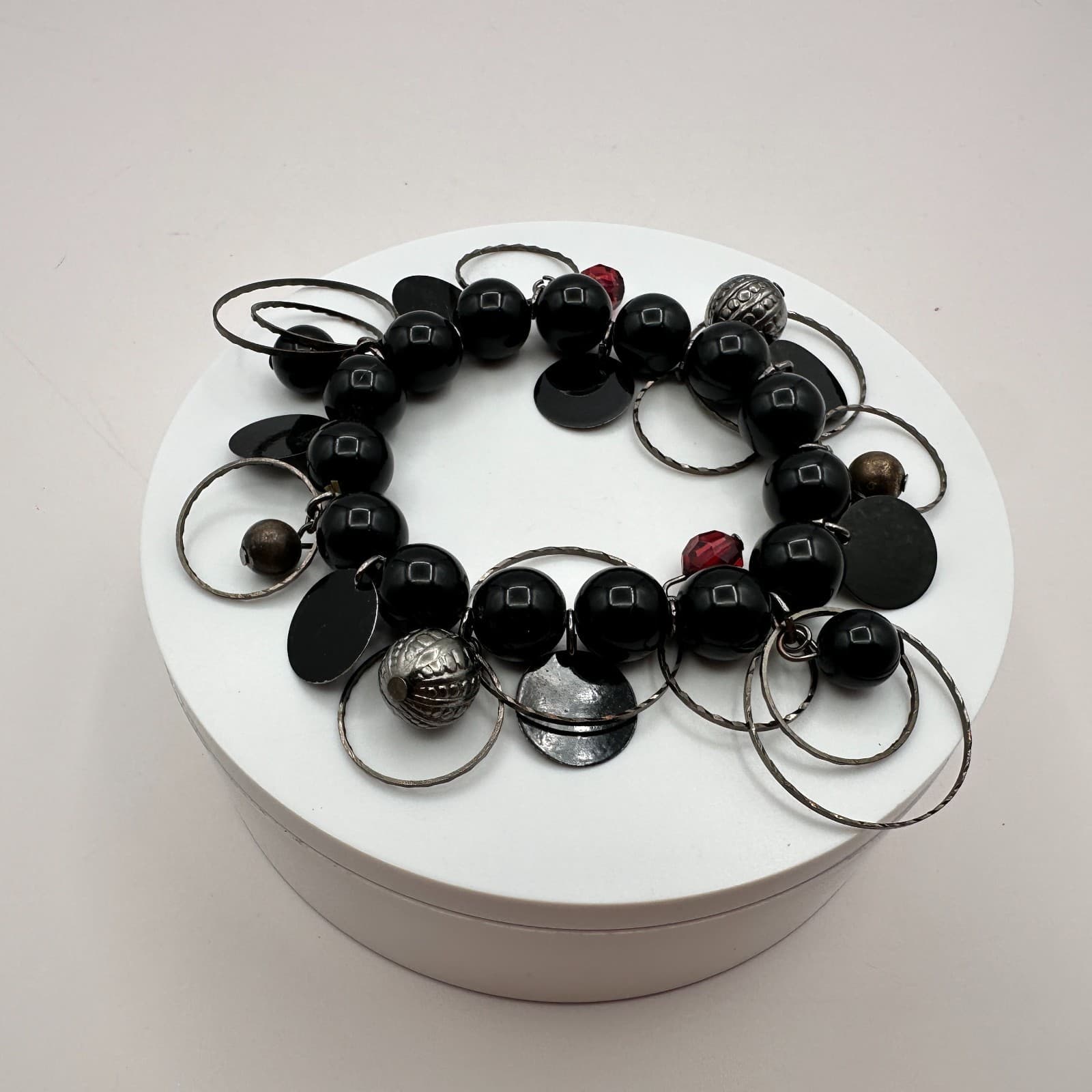 Vintage 90s Silver Tone Black Beaded Charm Bracelet Statement Women's Jewelry - Thumbnail 7