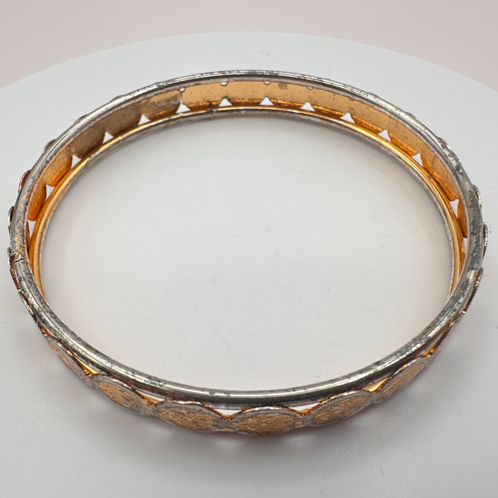 Vintage 90s Y2K Textured Coin Bracelet Boho Women's Classic Fashion Jewelry Bib - Thumbnail 4