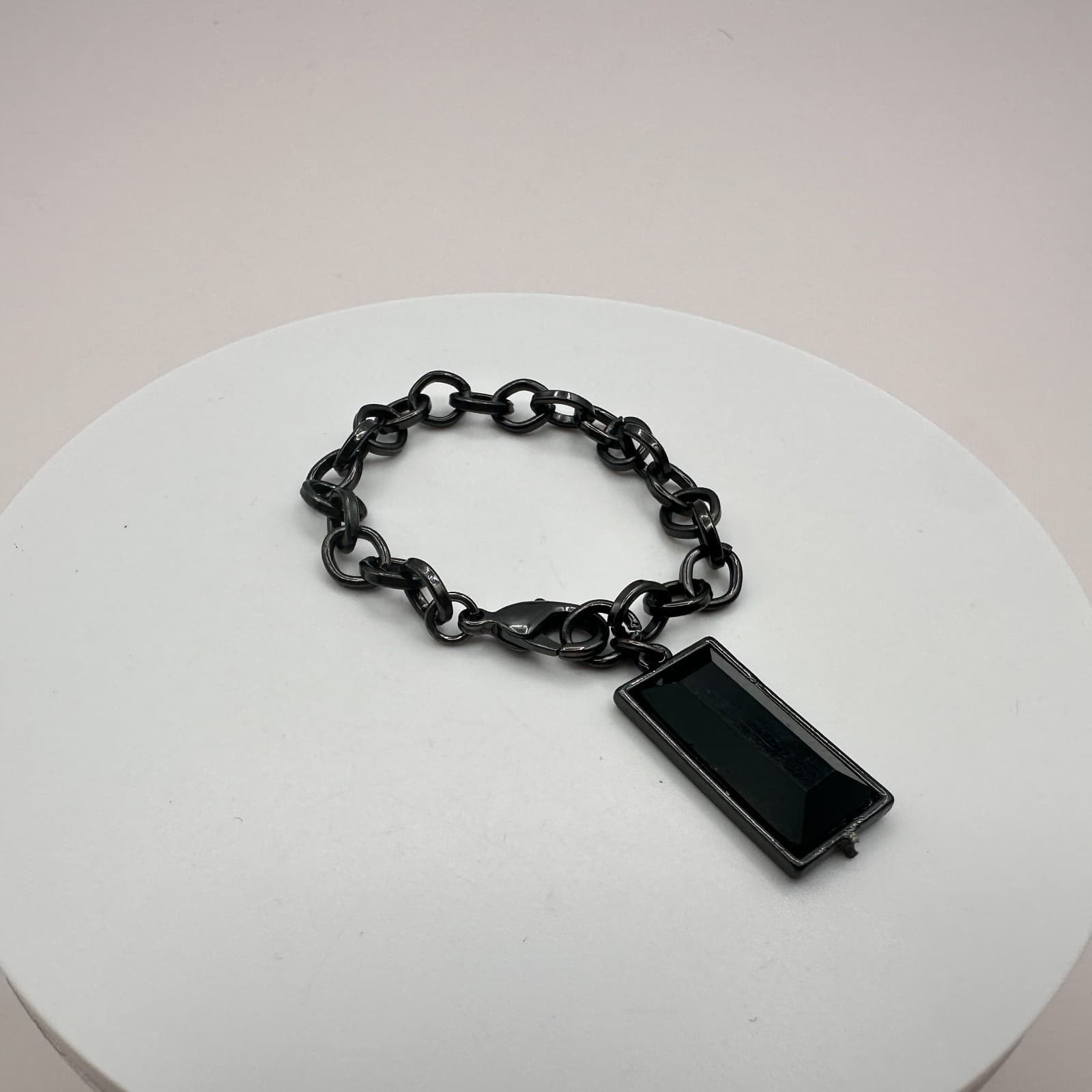 Vintage 90s Gunmetal Chain Black Glass Rectangle Bracelet Womens Classic Jewelry - Thumbnail 2