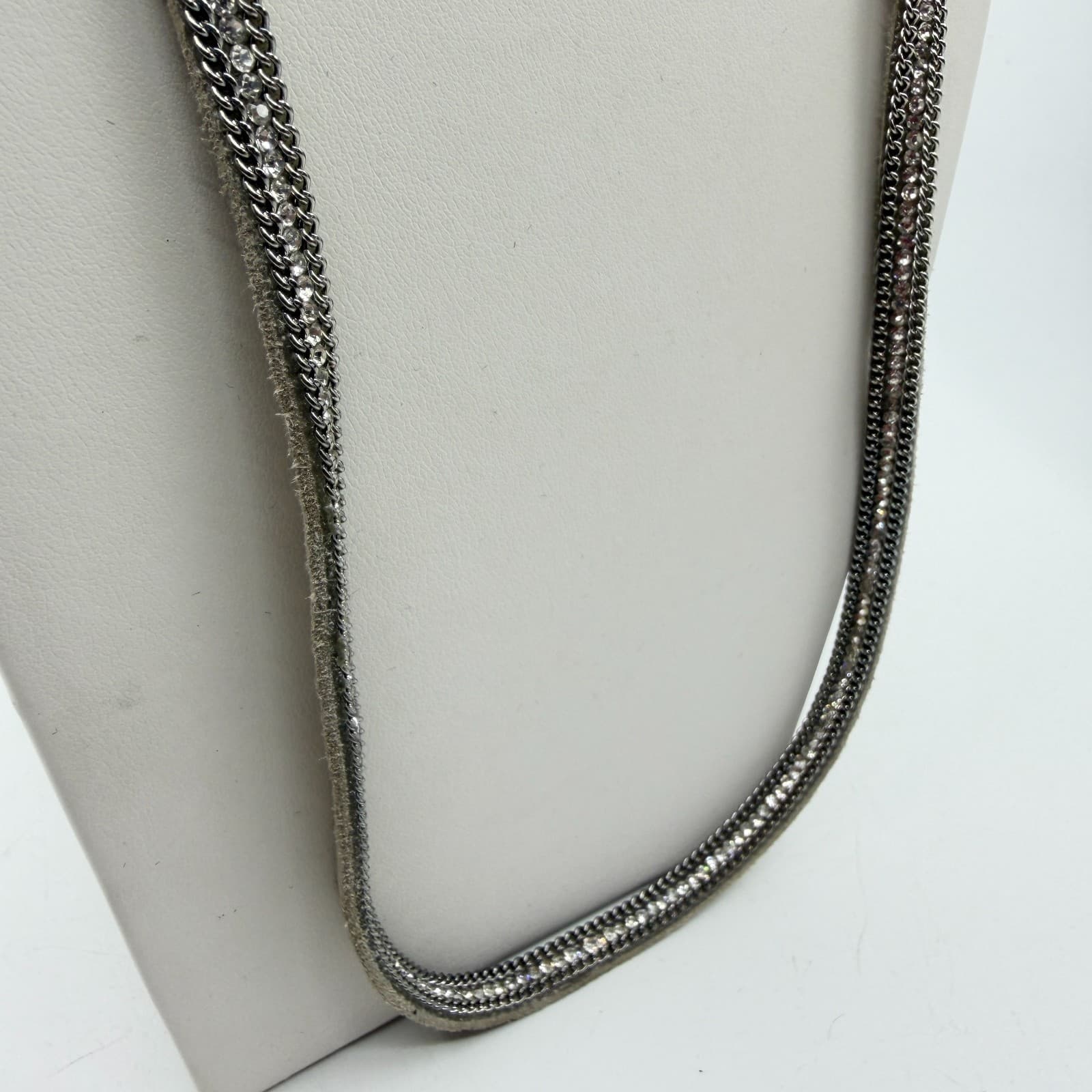 Y2K Sparkly Silver Tone Curb Chain Necklace Rhinestone Accent Layering Accessory - Thumbnail 4