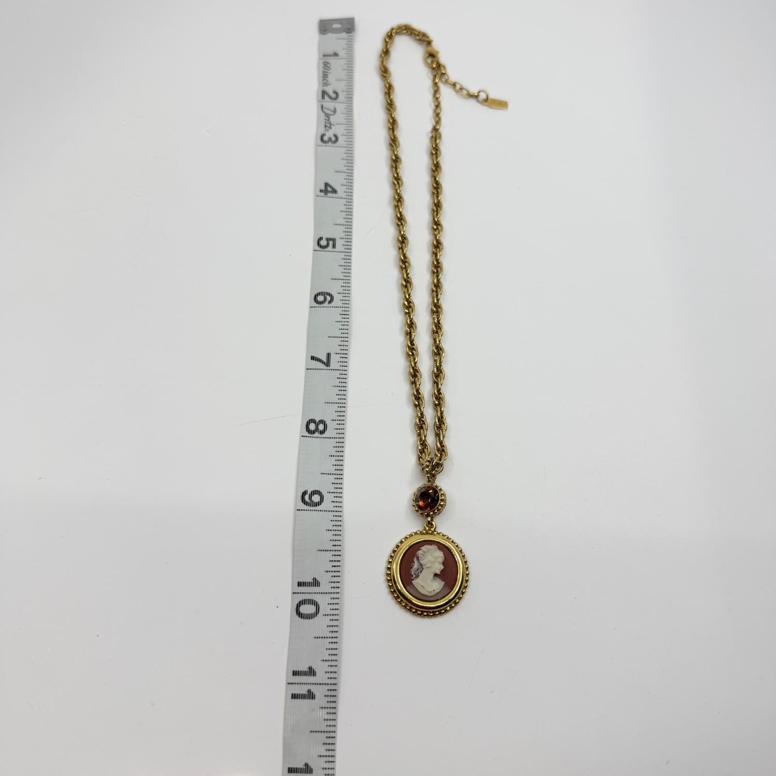 VTG Style Cameo Pendant Necklace Gold & Amber Tone Rhinestone Statement Piece - Thumbnail 10