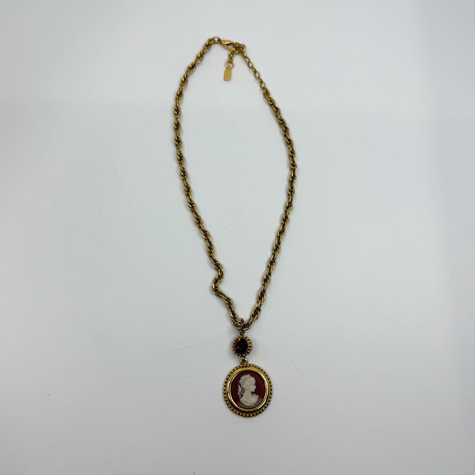VTG Style Cameo Pendant Necklace Gold & Amber Tone Rhinestone Statement Piece - Thumbnail 9