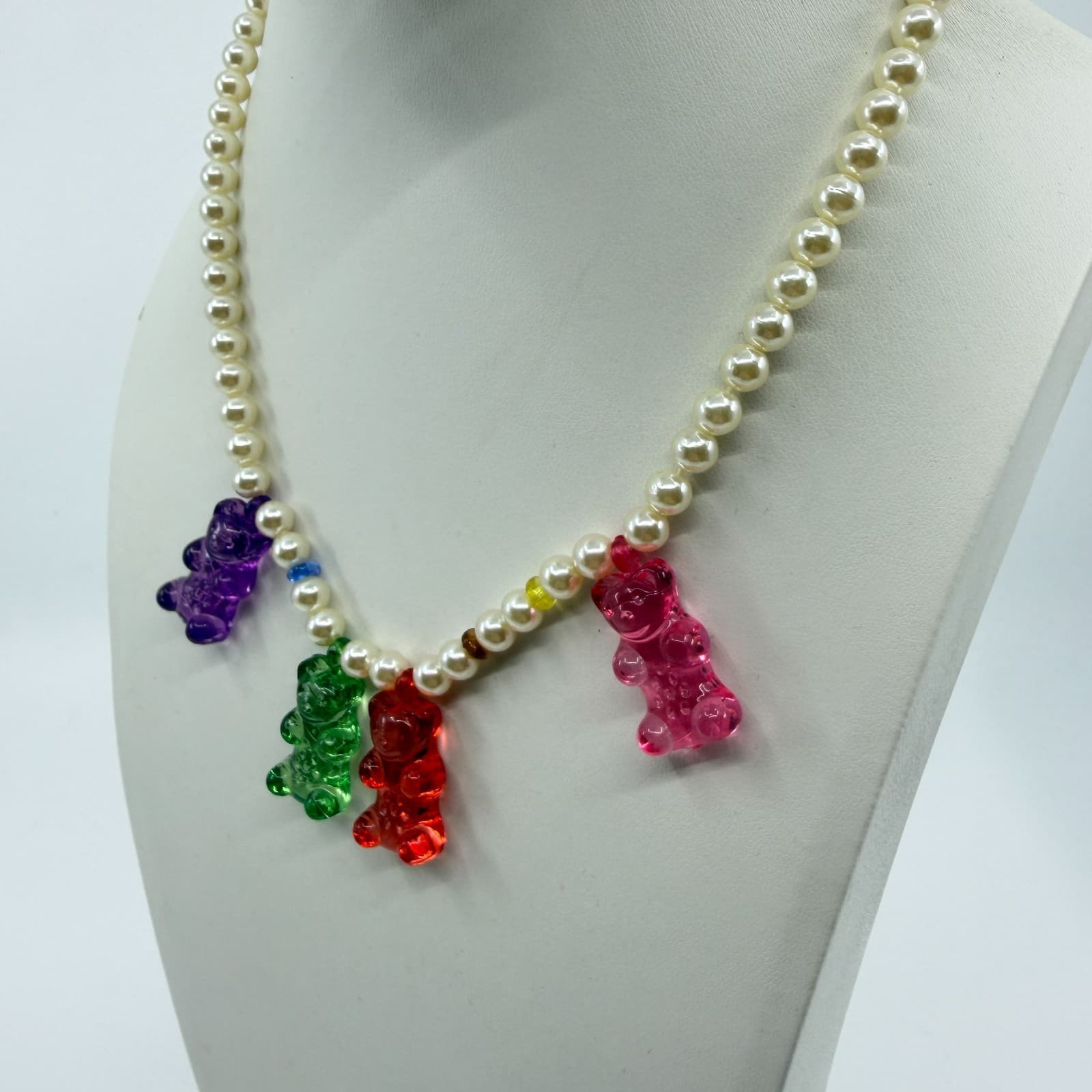 Y2K Gummy Bear Pearl Necklace Colorful Statement Aesthetic Layering Fun Jewelry - Thumbnail 6