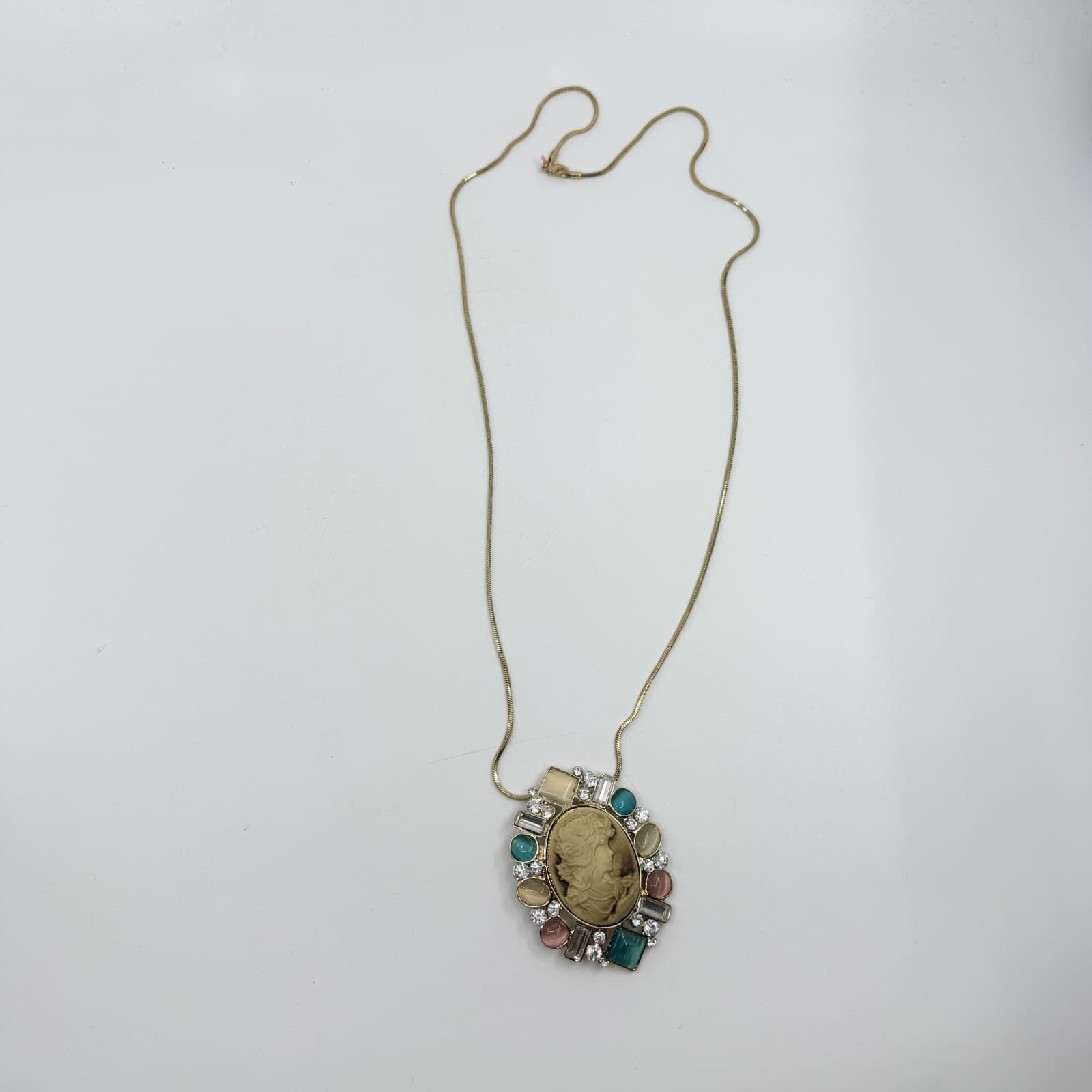Elegant Cameo Pendant Necklace Multi-Color Cabochon Statement Victorian Style - Thumbnail 6