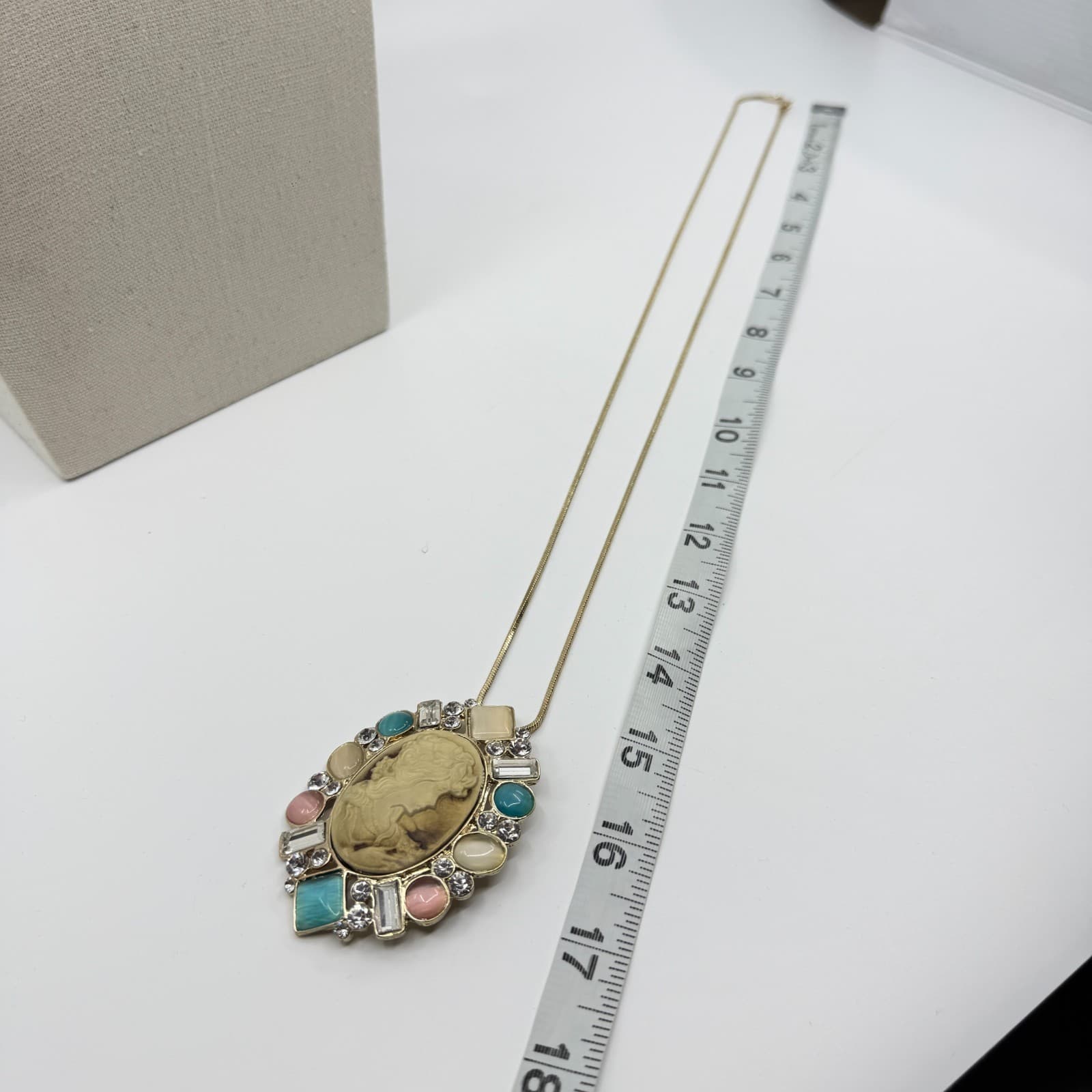 Elegant Cameo Pendant Necklace Multi-Color Cabochon Statement Victorian Style - Thumbnail 7
