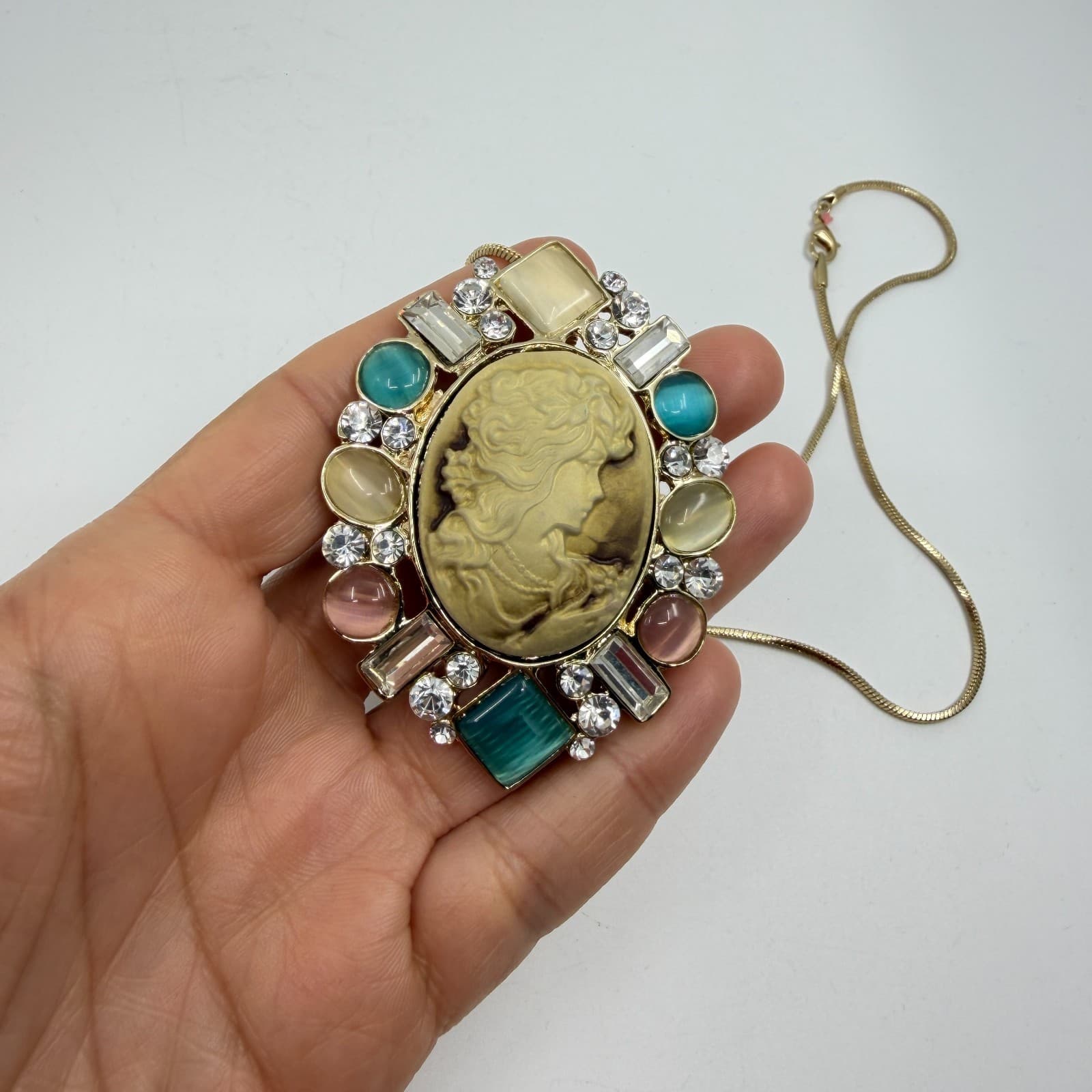 Elegant Cameo Pendant Necklace Multi-Color Cabochon Statement Victorian Style - Thumbnail 5