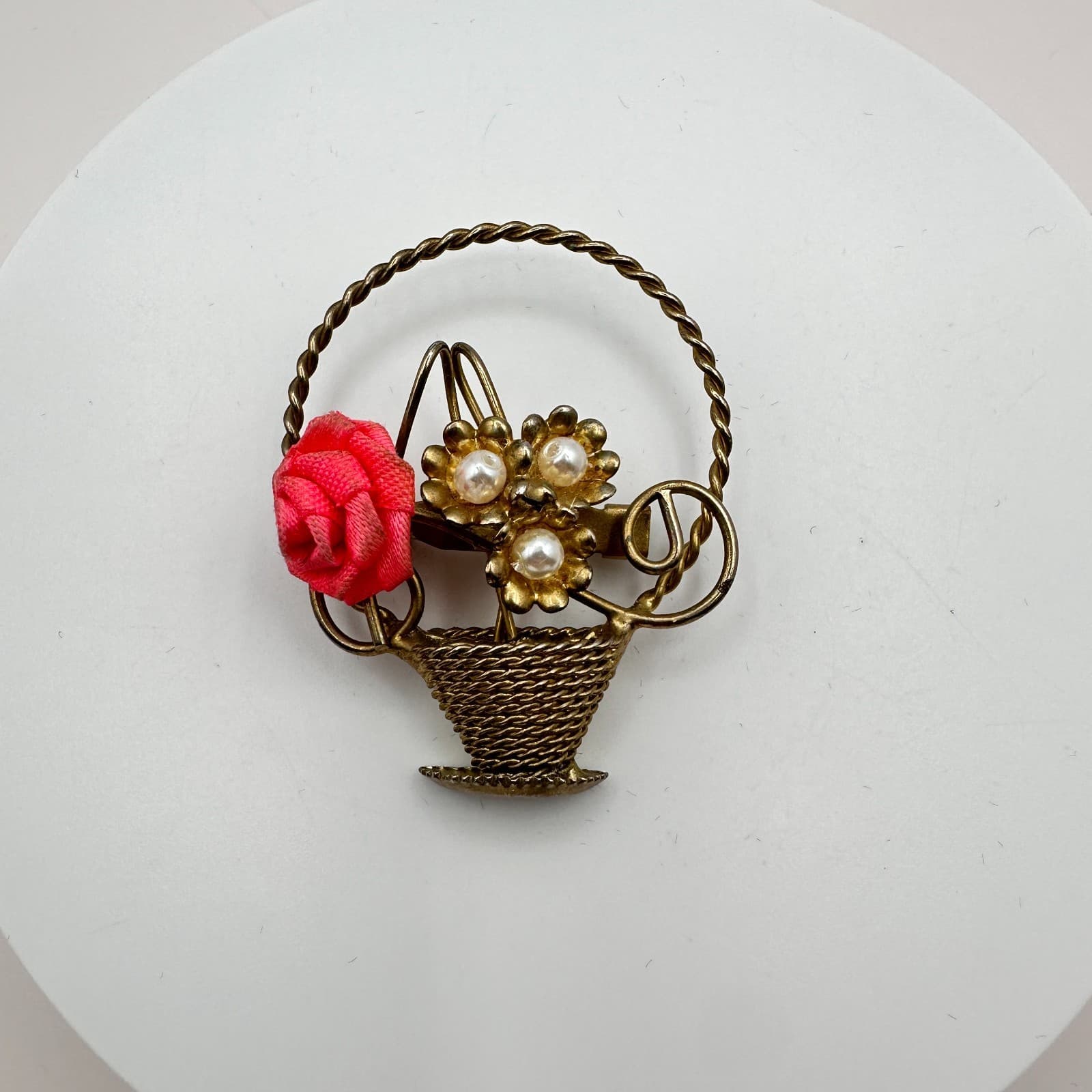 Vintage Y2K Pink Fabric Rose Faux Pearl Floral Basket Brooch Pin Gold Tone 90s - Thumbnail 3