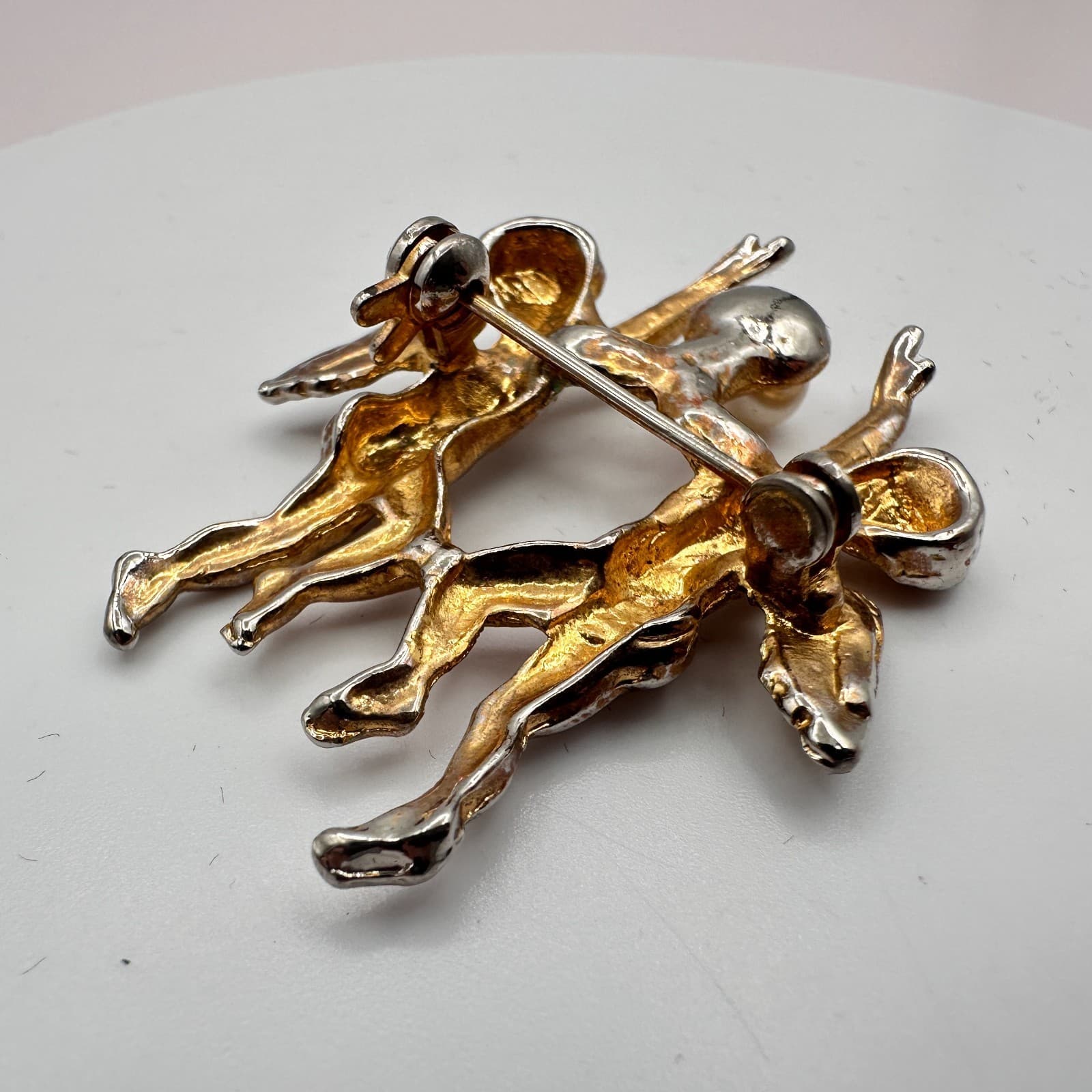 Vintage Y2K 90s Gold Tone Cherub Angel Brooch Pin Faux Pearl Women's Jewelry Bib - Thumbnail 2