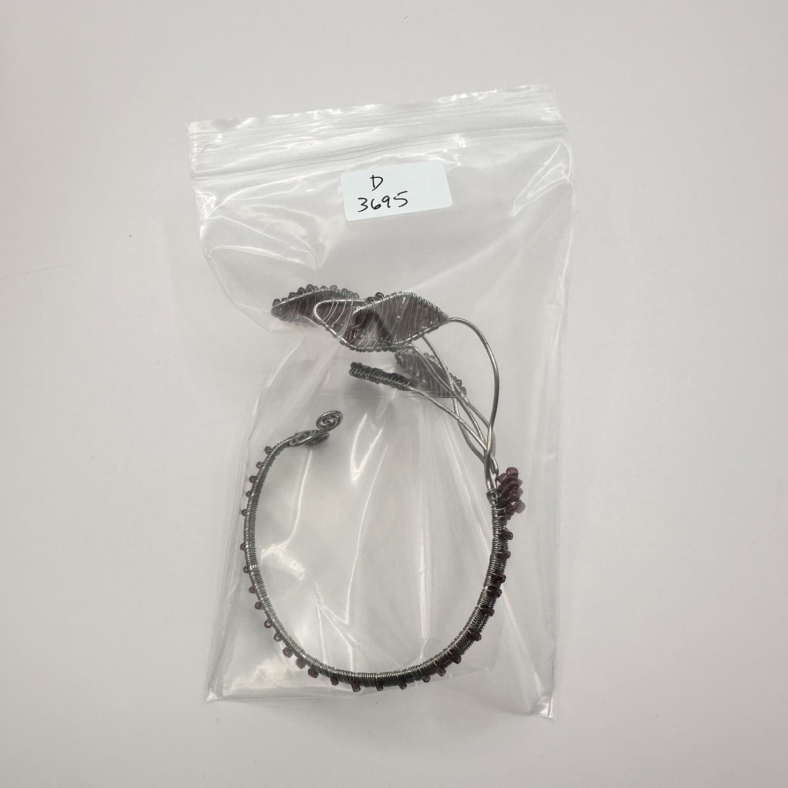 Vintage Y2K Silver Tone Wire Wrapped Purple Seed Beaded Hand Bracelet Jewelry - Thumbnail 10