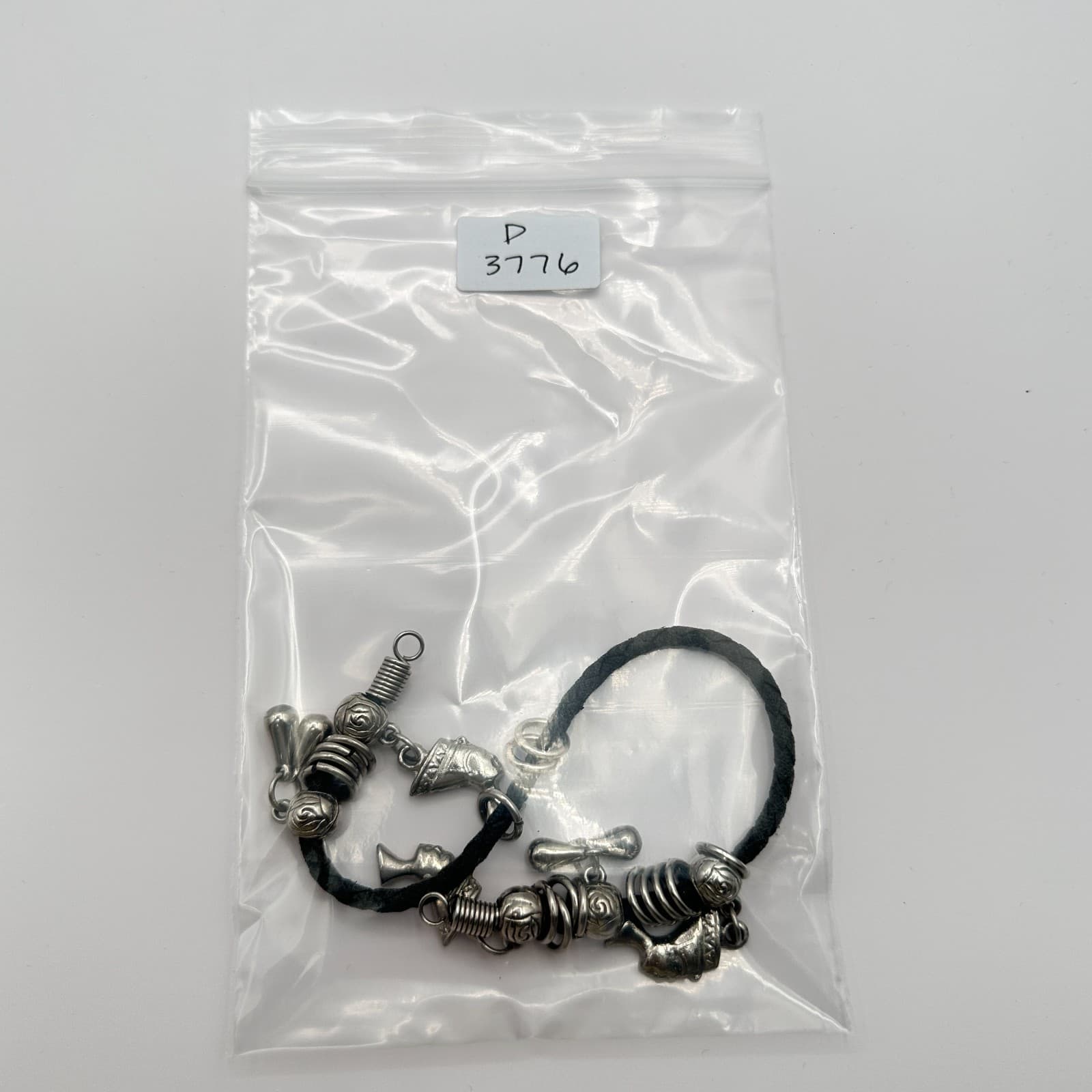 Vintage Y2K Black Cord Silver Tone Egyptian Nefertiti Bracelet Fashion Jewelry - Thumbnail 8