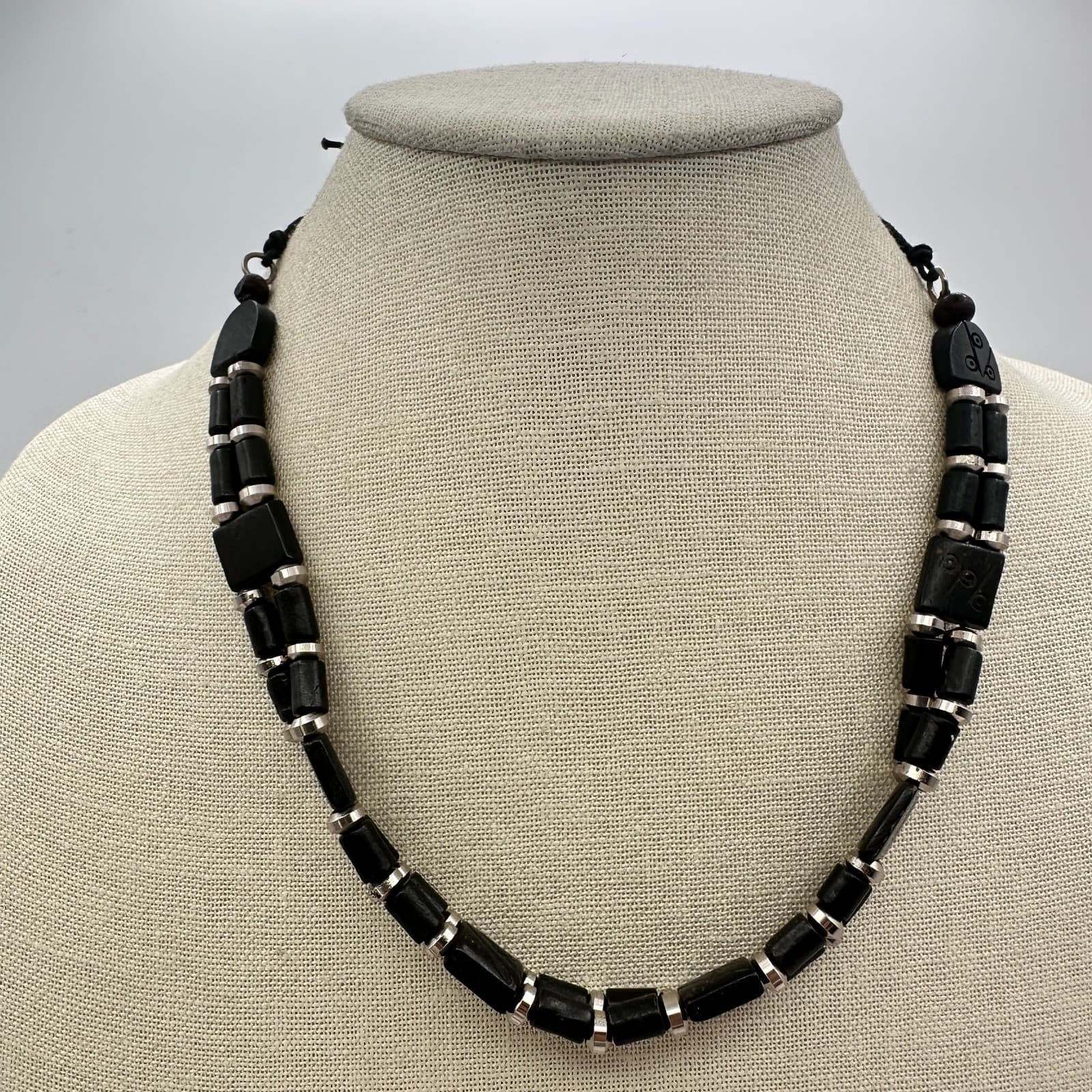 Vintage 90s Silver Tone Black Carved Wooden Beaded Necklace Boho Women's Jewelry - Thumbnail 4