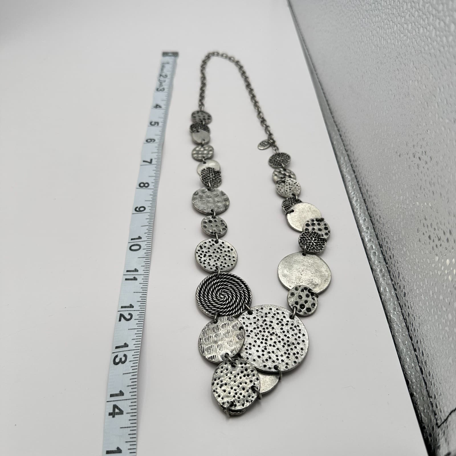 Vintage 90s Silver Tone Disc Geometric Necklace Women's Classic Fashion Jewelry - Thumbnail 9