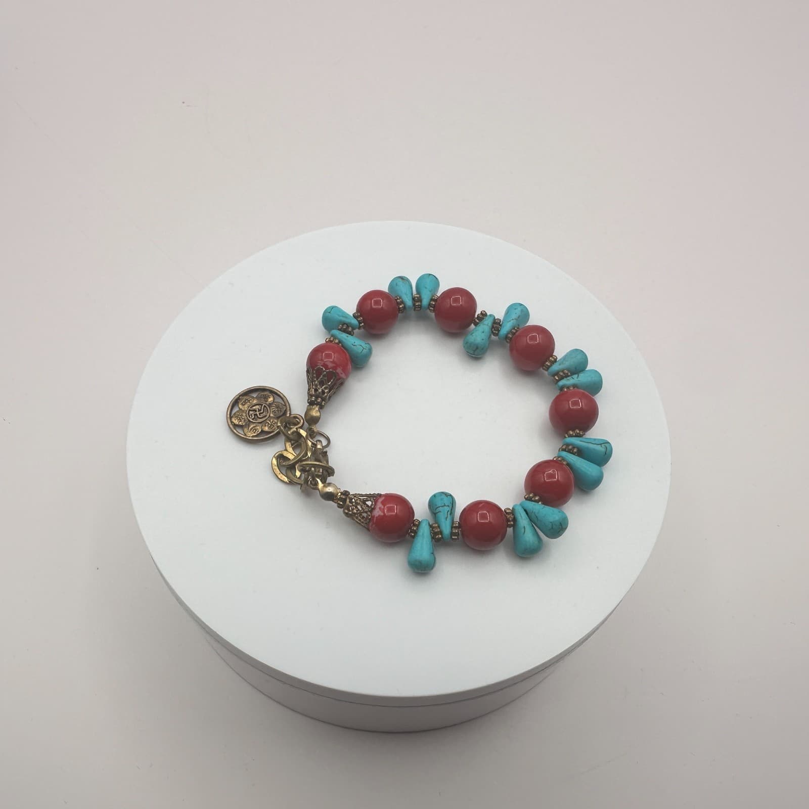 Vintage 90s Gold Tone Red Beaded Turquoise Stone Bracelet Women's Jewelry - Thumbnail 8