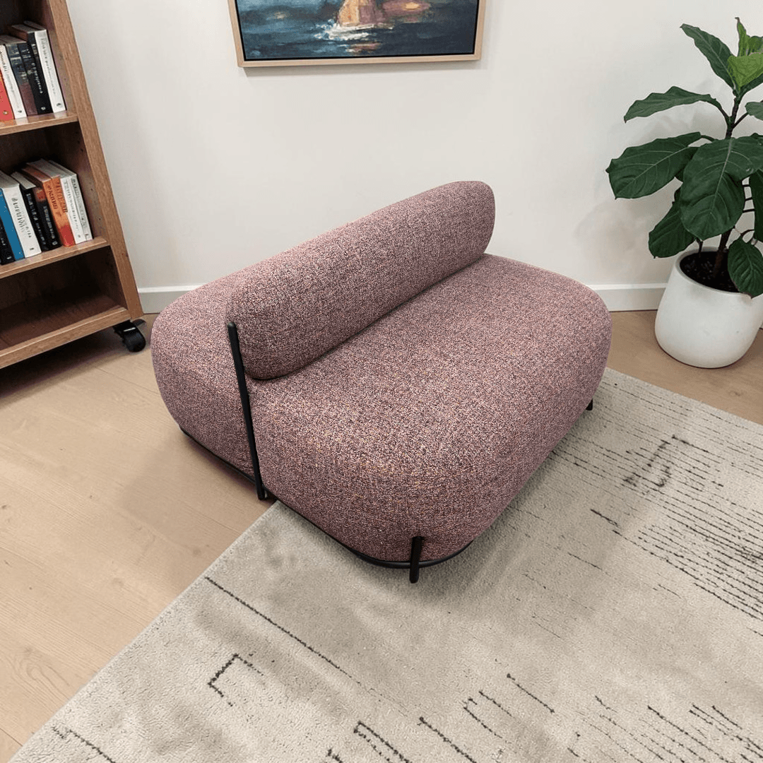 Design Public Globb Quadrupe Pouf with Backrest