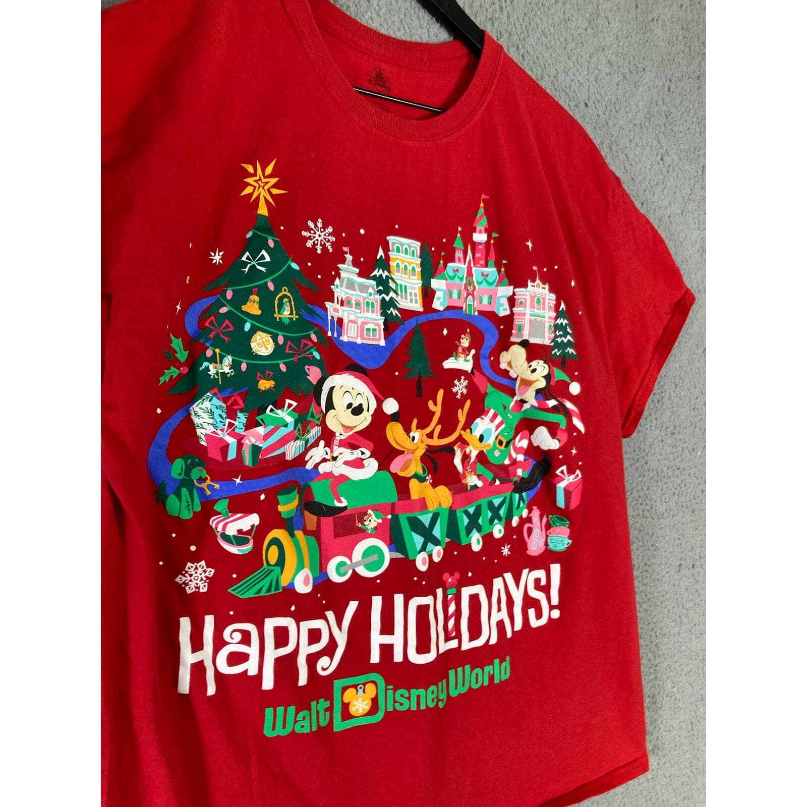 Disney Parks Happy Holidays T-Shirt XL Red Mickey & Friends Graphic Print - Thumbnail 6