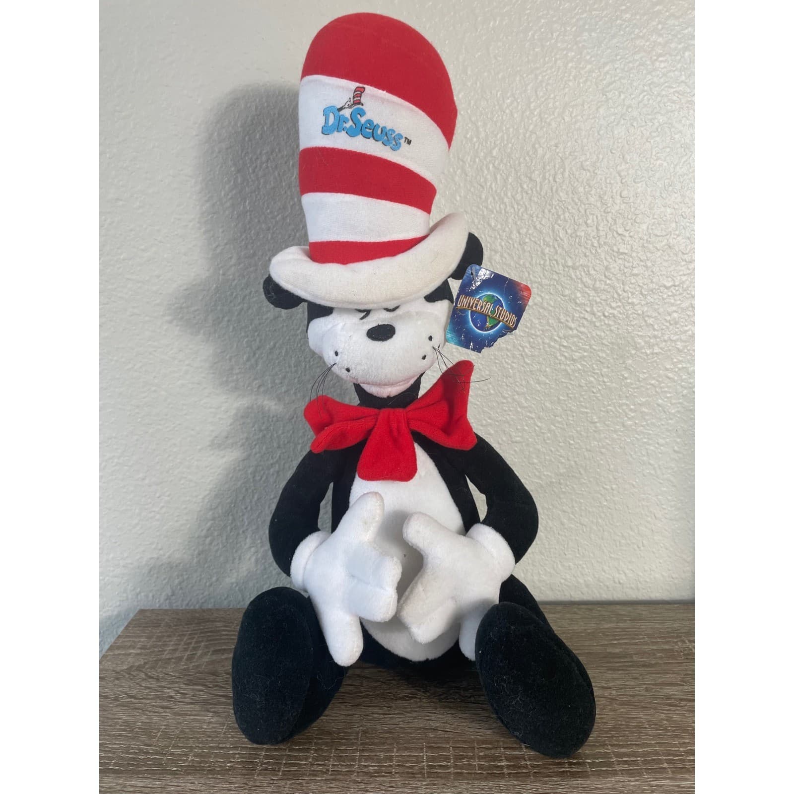 Dr Seuss Cat in the Hat Plush 18” Universal Studios Seuss Landing Toy NWT - Thumbnail 6