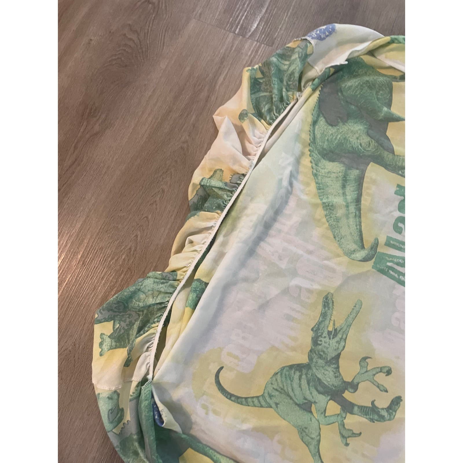 Vintage Disney Dinosaur Sheets Twin 2000 Aladar Carnotaur Movie Flat Fitted Y2K - Thumbnail 6