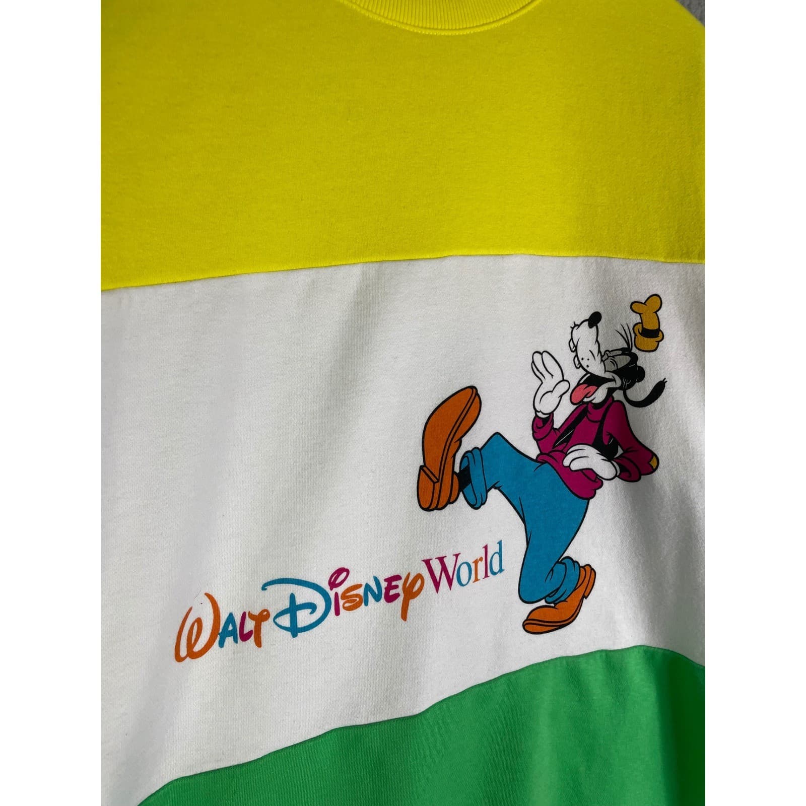 Disney World Goofy Sweatshirt Mens Large Colorblock Yellow Green Parks 2025 - Thumbnail 8