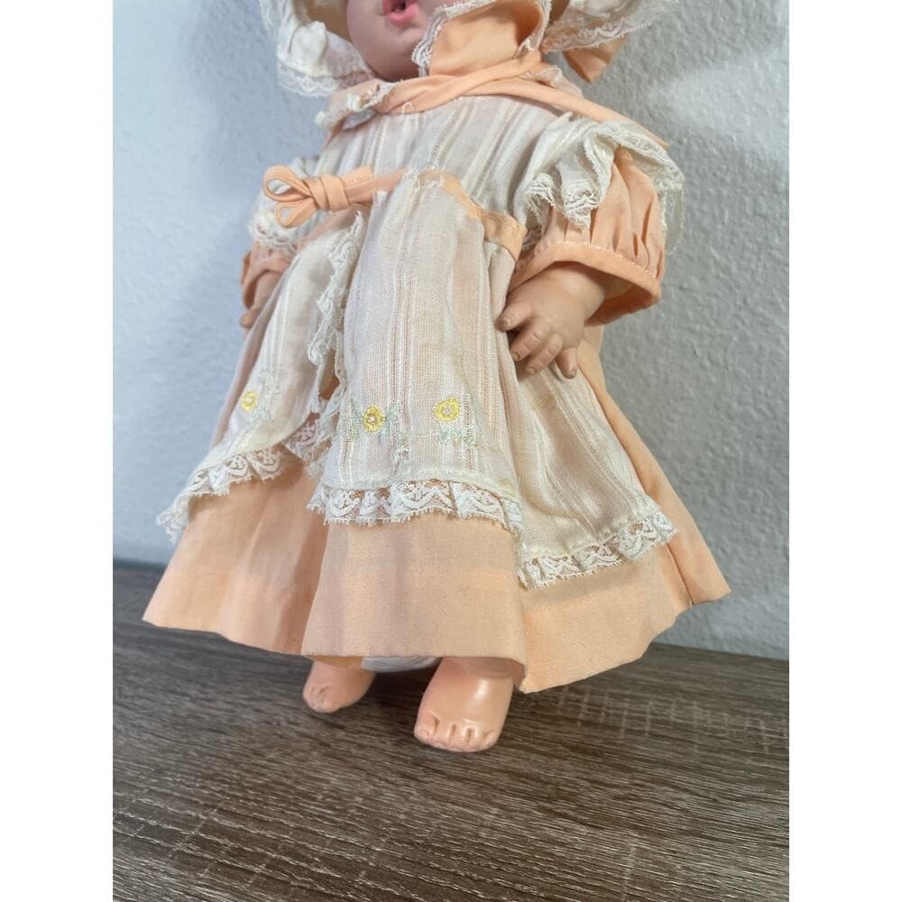 Vintage Eegee Softina Baby Doll 17” 1960s Vinyl Peach Dress Bonnet EG Mark - Thumbnail 10