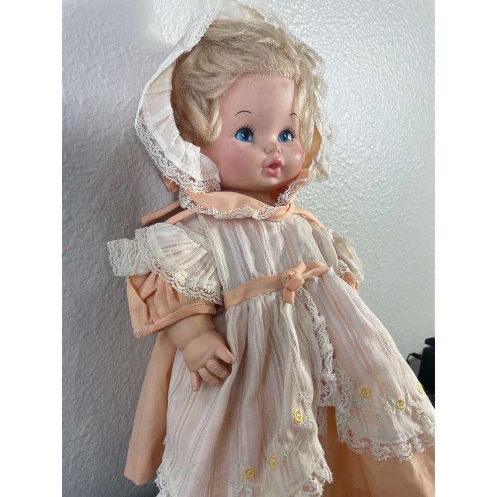 Vintage Eegee Softina Baby Doll 17” 1960s Vinyl Peach Dress Bonnet EG Mark - Thumbnail 12