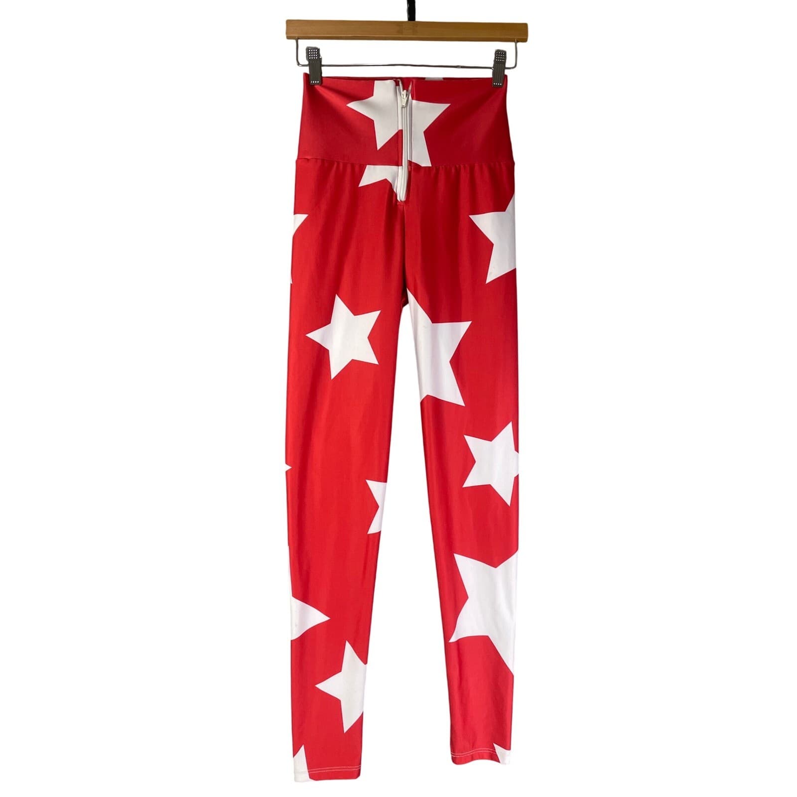 Red Star Print High Waist Leggings Zipper Front Athleisure Yoga Pants - Thumbnail 2