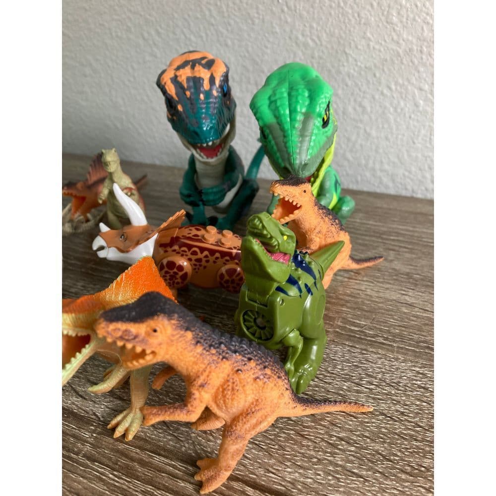 Dinosaur Action Figure Collection - T-Rex, Raptor & Prehistoric Creatures Set - Thumbnail 4