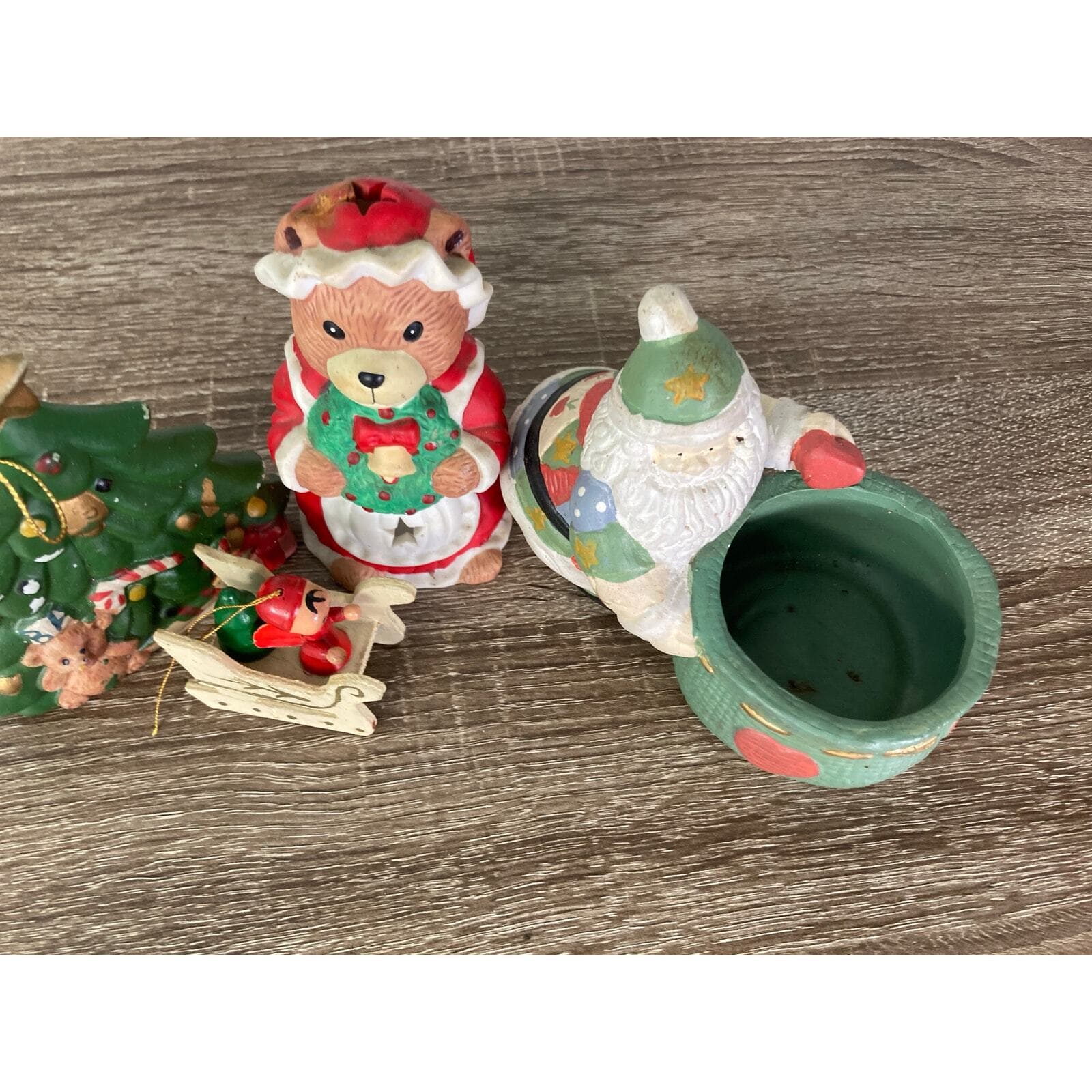Vintage Christmas Figurine Set Santa & Mrs. Claus Bear Decor Figurines Ornament - Thumbnail 3