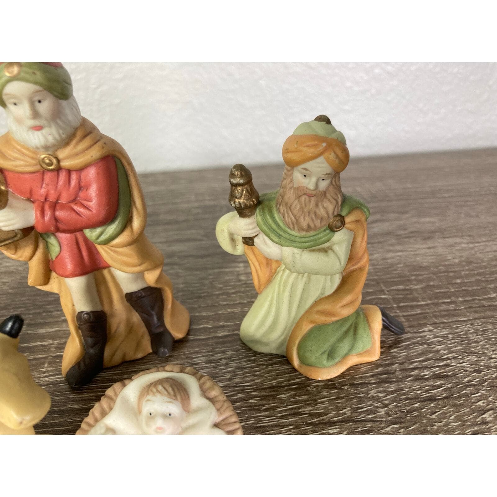 Vintage Nativity Figurine Set 5pc Christmas Decor Multicolor - Thumbnail 3
