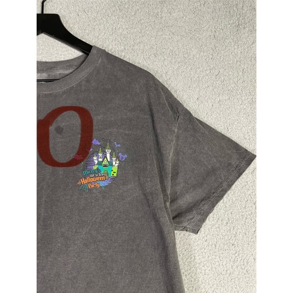 Disney Magic Kingdom Halloween Party 2023 Vampire Mickey T-Shirt Unisex XL Gray - Thumbnail 4
