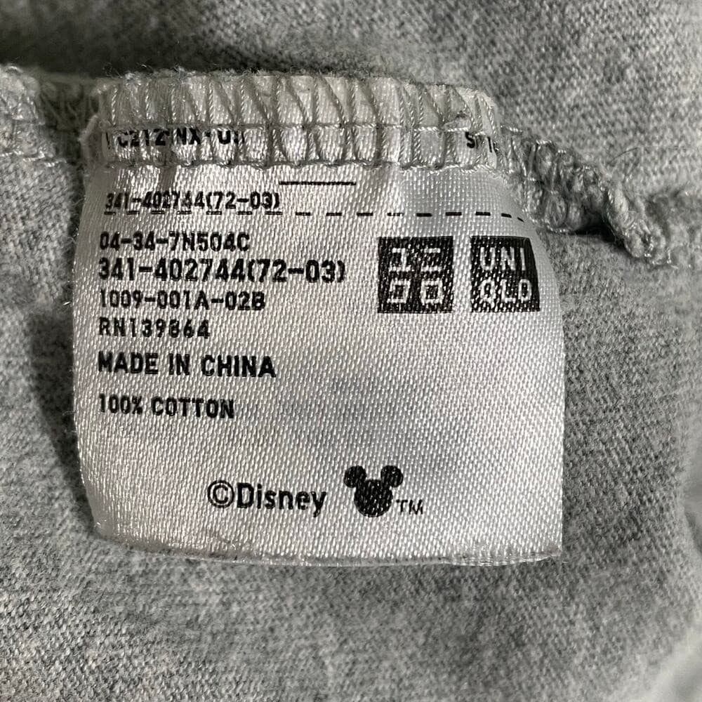 Uniqlo UT Disney Mickey Mouse Gray Graphic Print T-Shirt Size M Adult - Thumbnail 8