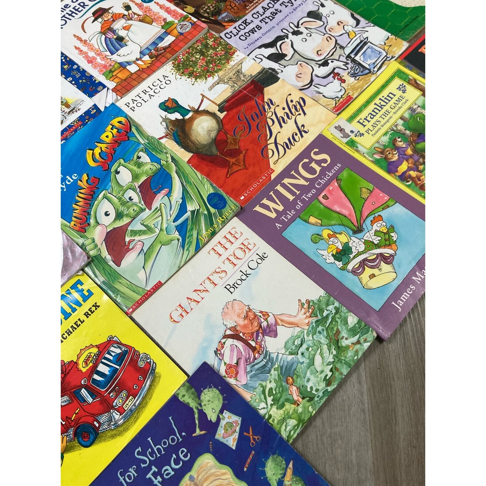 Lot of 16 Children's Soft Hardcover Books Ages 4-8 Popular Titles & Authors - Thumbnail 6