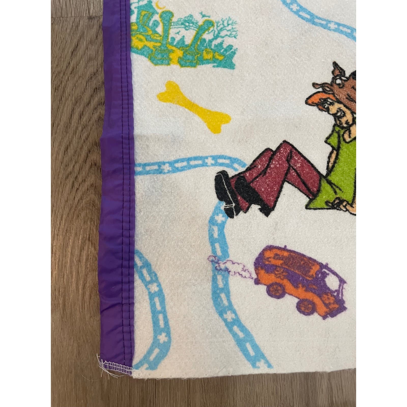 Vintage 90s Scooby Doo Shaggy Fleece Blanket Throw Mystery Machine Made in USA - Thumbnail 9