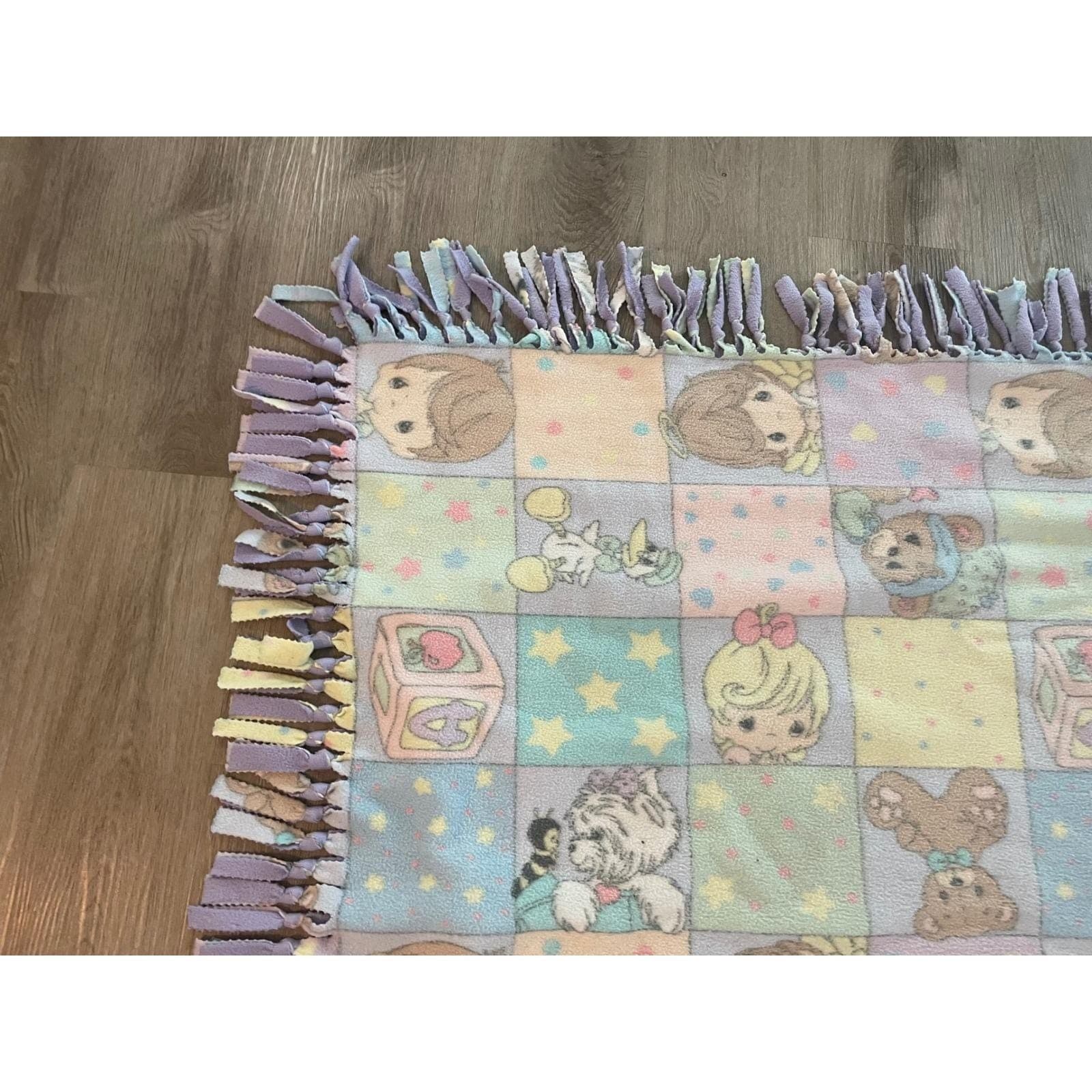 Vintage Precious Moments Blanket Baby Nursery Fleece Pastel Animals Fringe Throw - Thumbnail 5