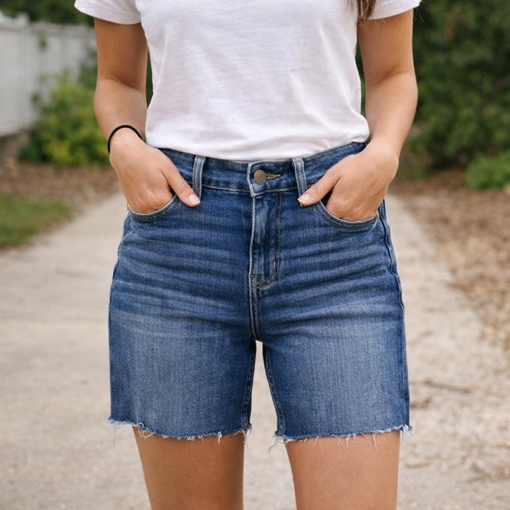 American Eagle Next Level Stretch Denim Cutoff Shorts Size 2 Long Distressedwh
